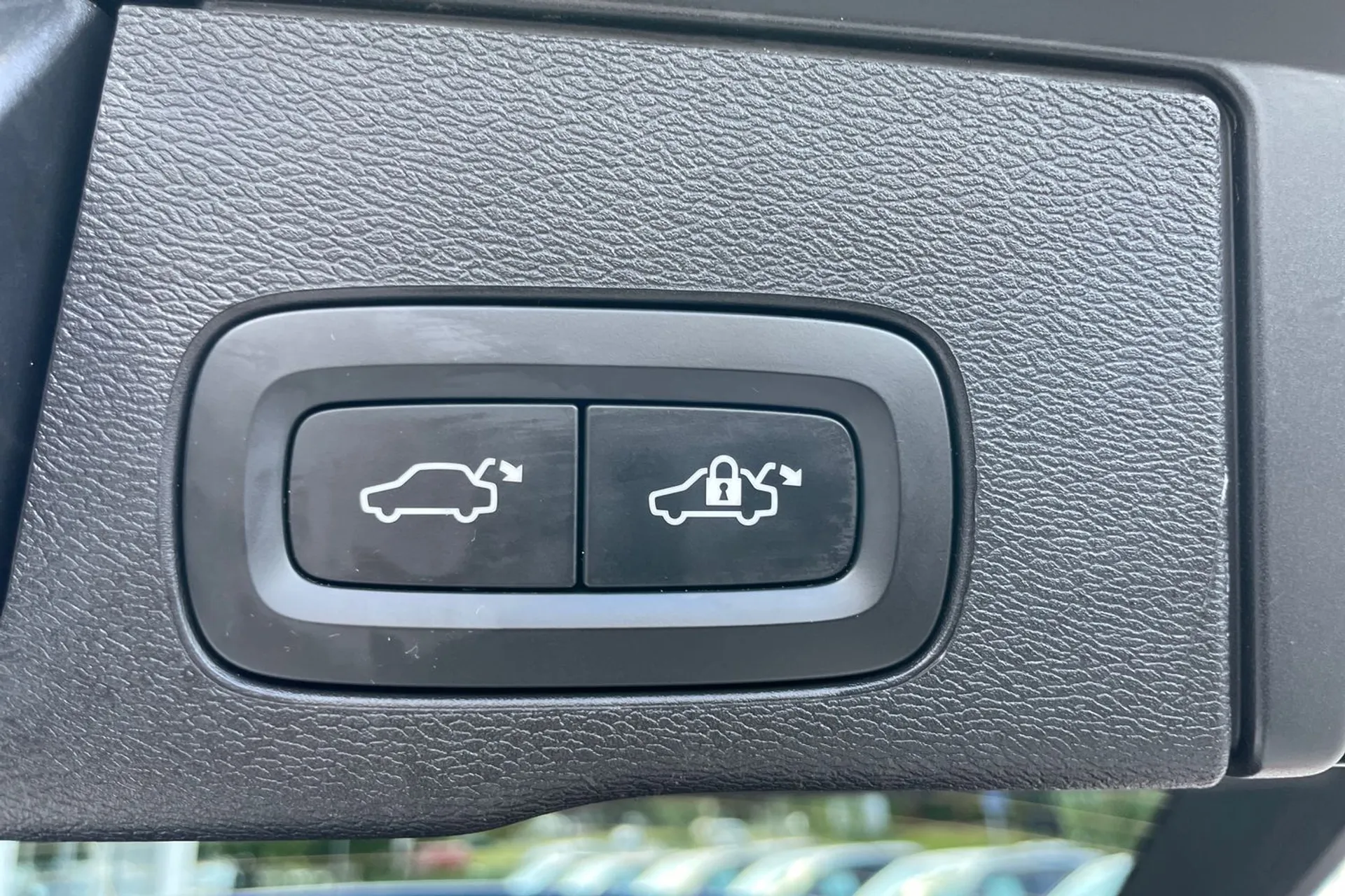 Volvo XC60 thumbnail image number 20