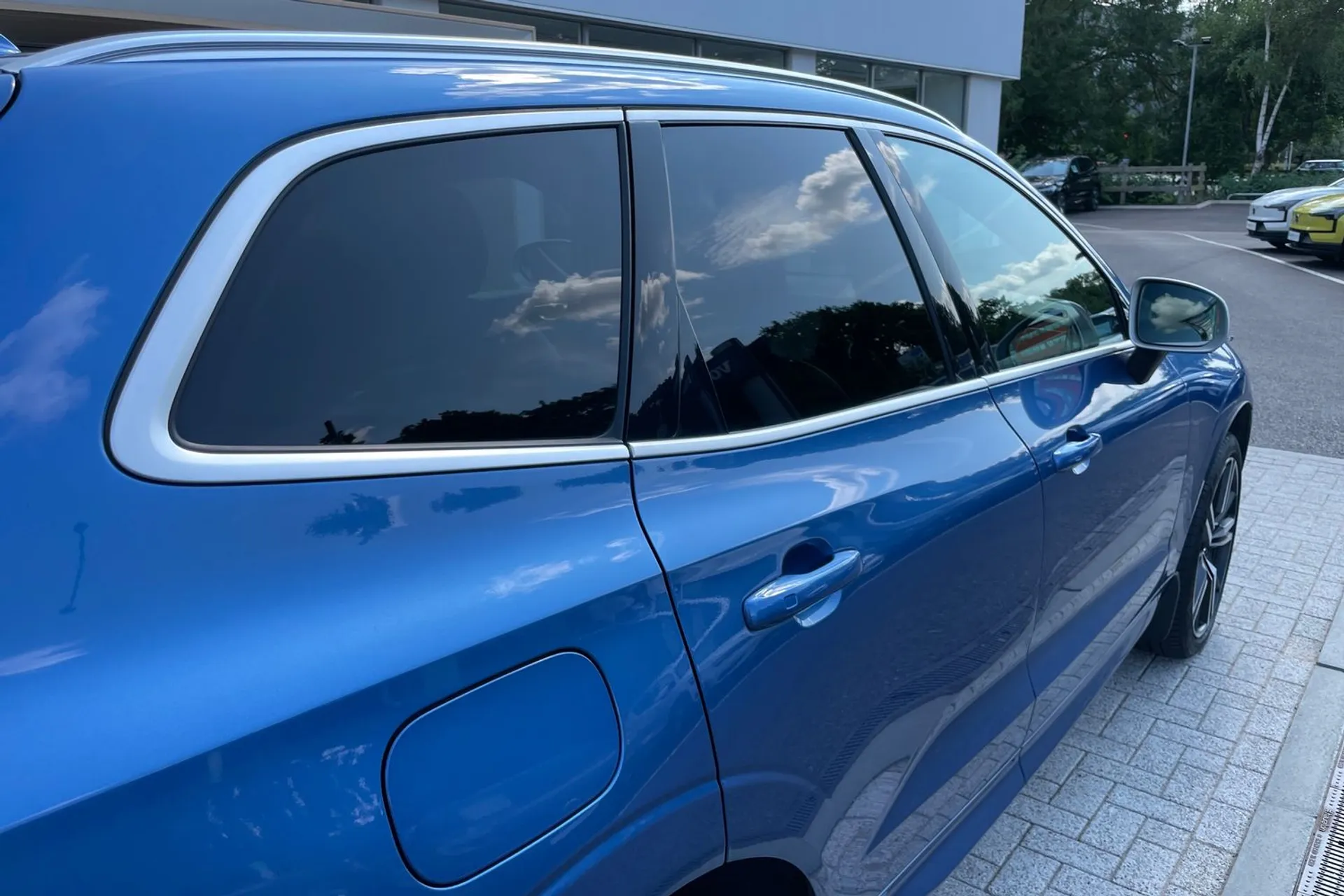 Volvo XC60 thumbnail image number 14