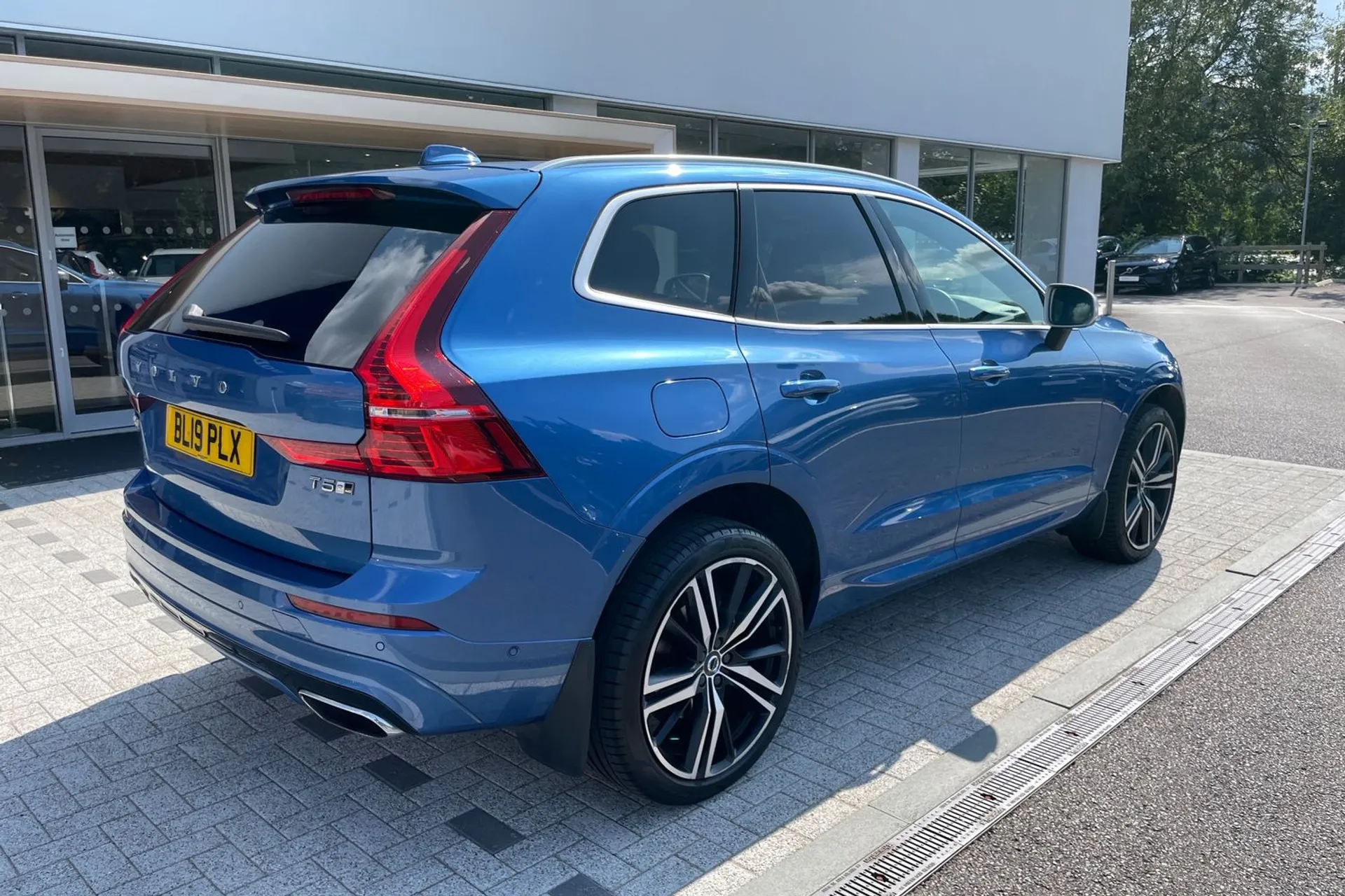 Volvo XC60 thumbnail image number 7