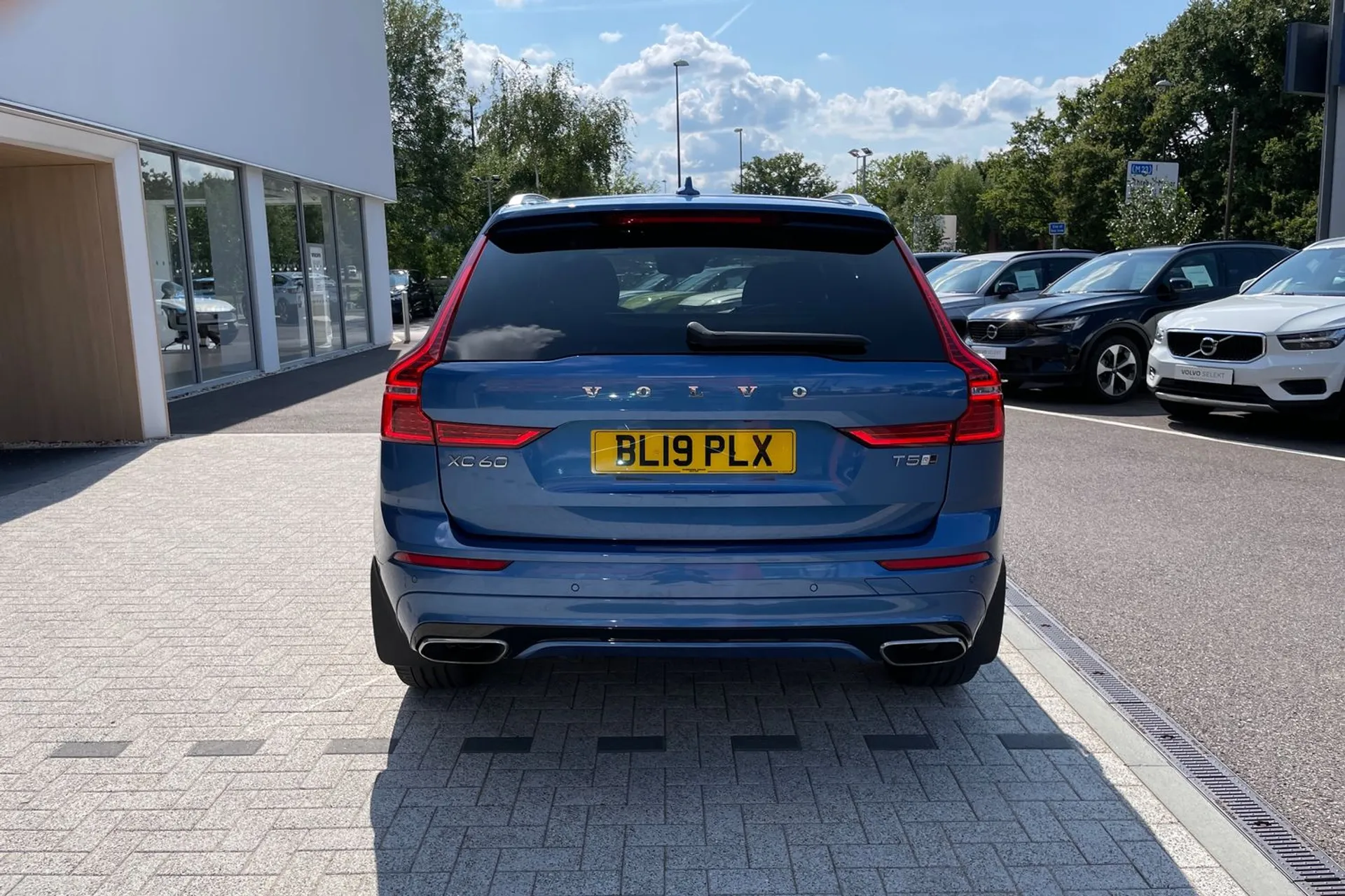 Volvo XC60 thumbnail image number 8