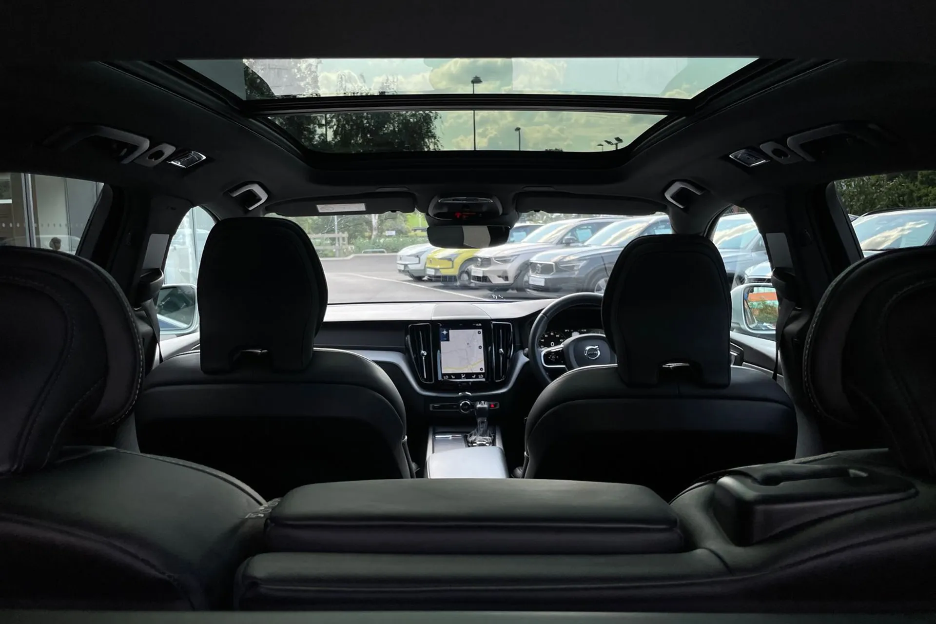 Volvo XC60 thumbnail image number 21