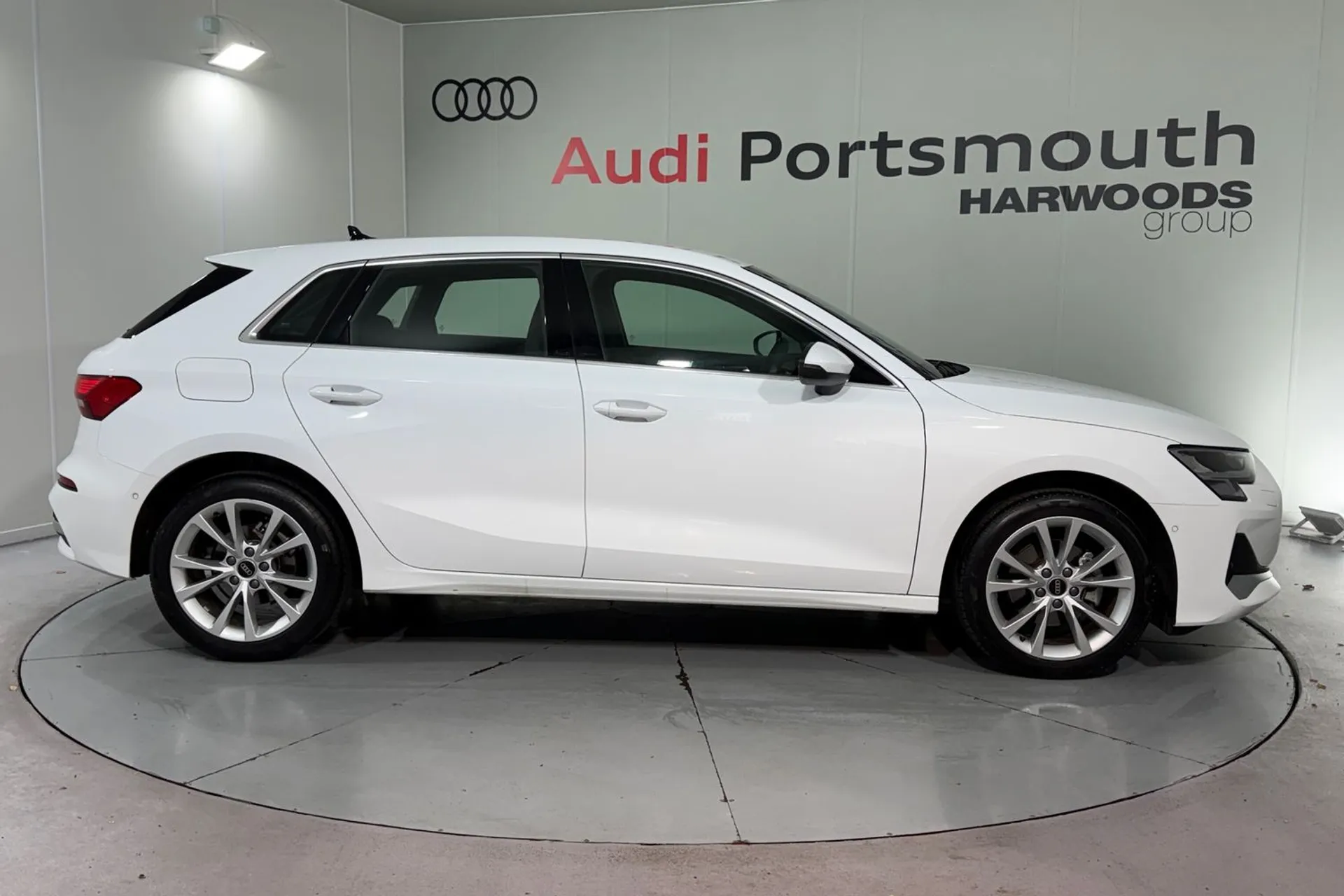 Audi A3 thumbnail image number 2