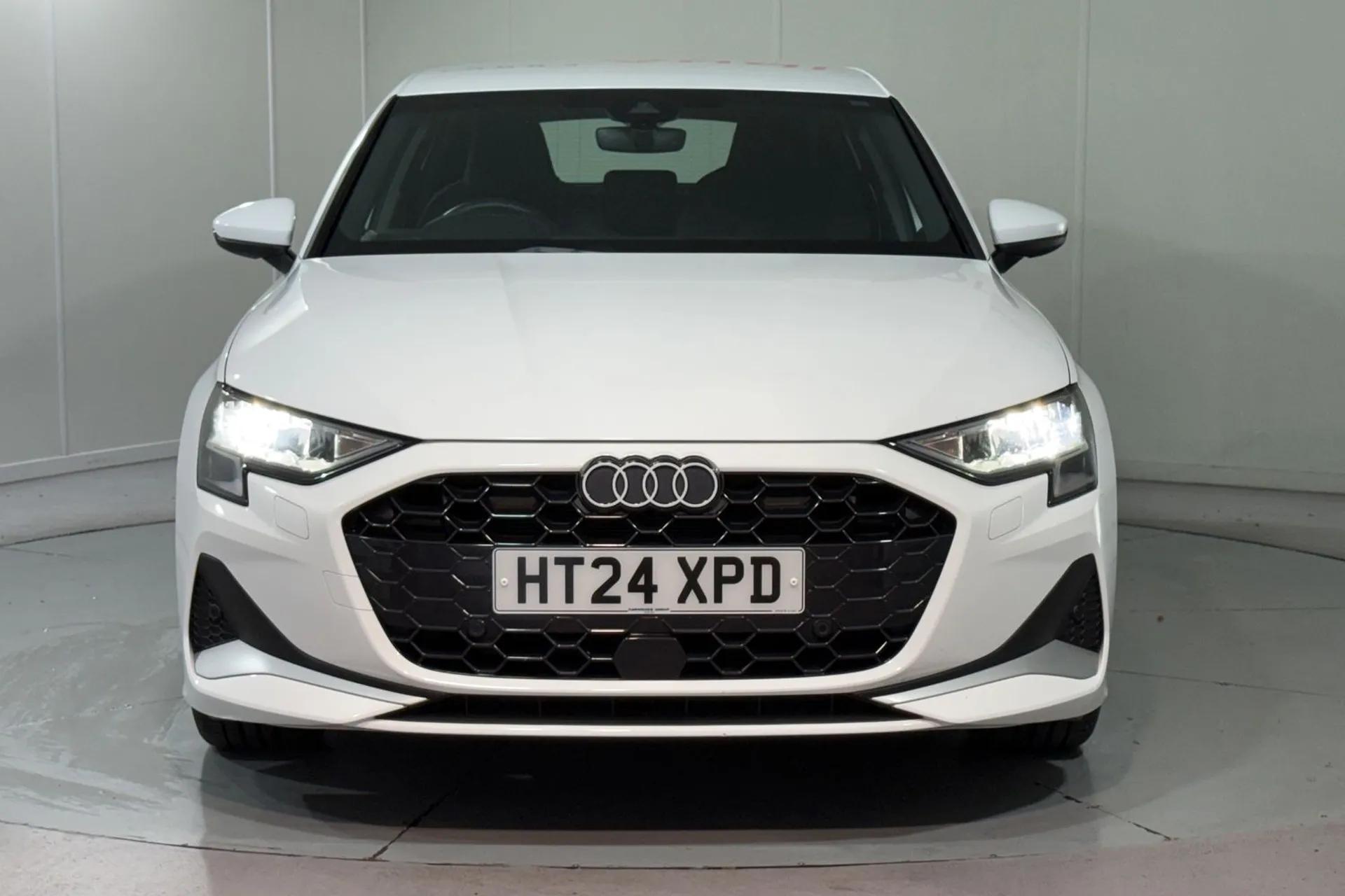 Audi A3 thumbnail image number 7