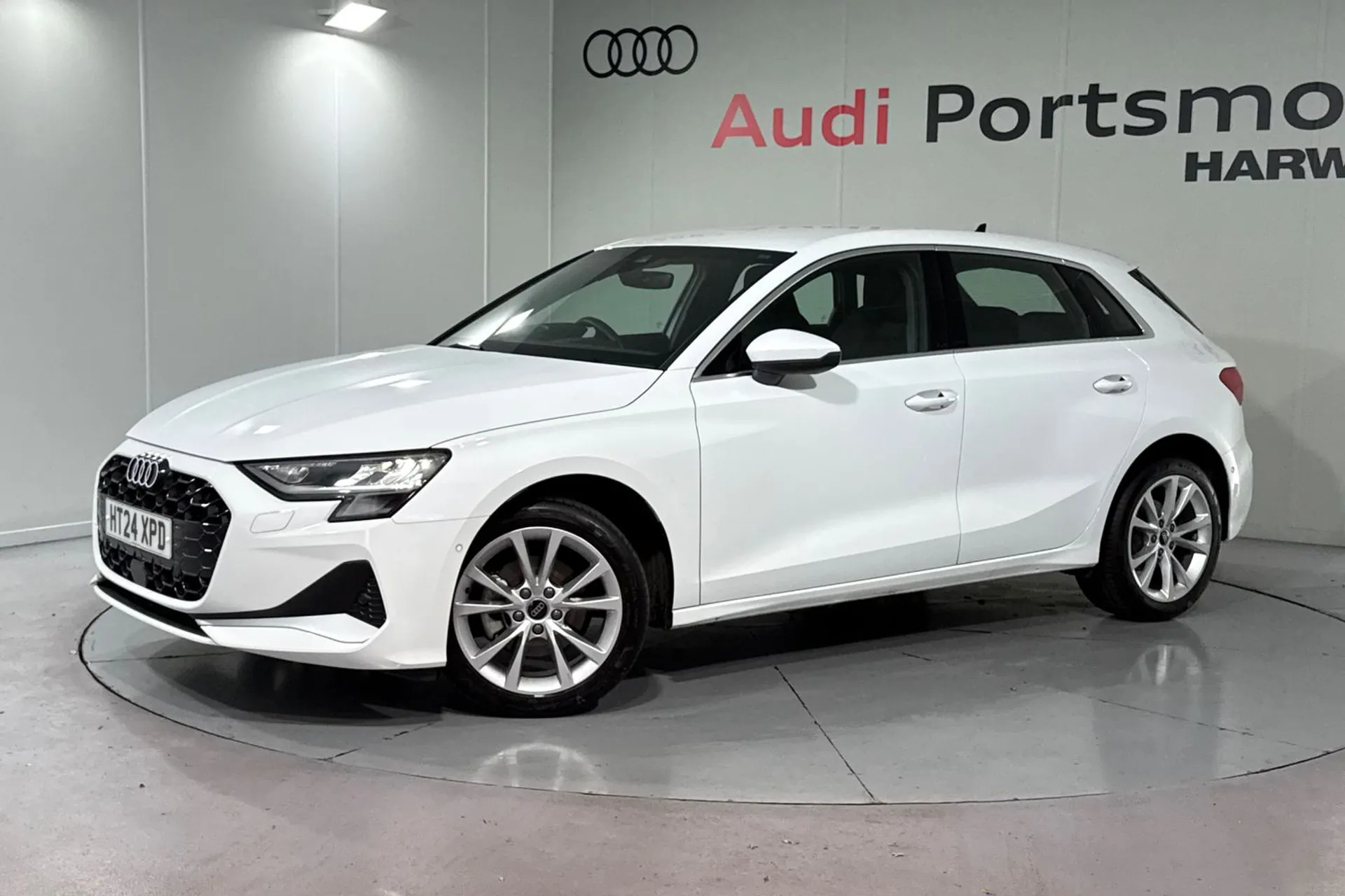 Audi A3 thumbnail image number 8