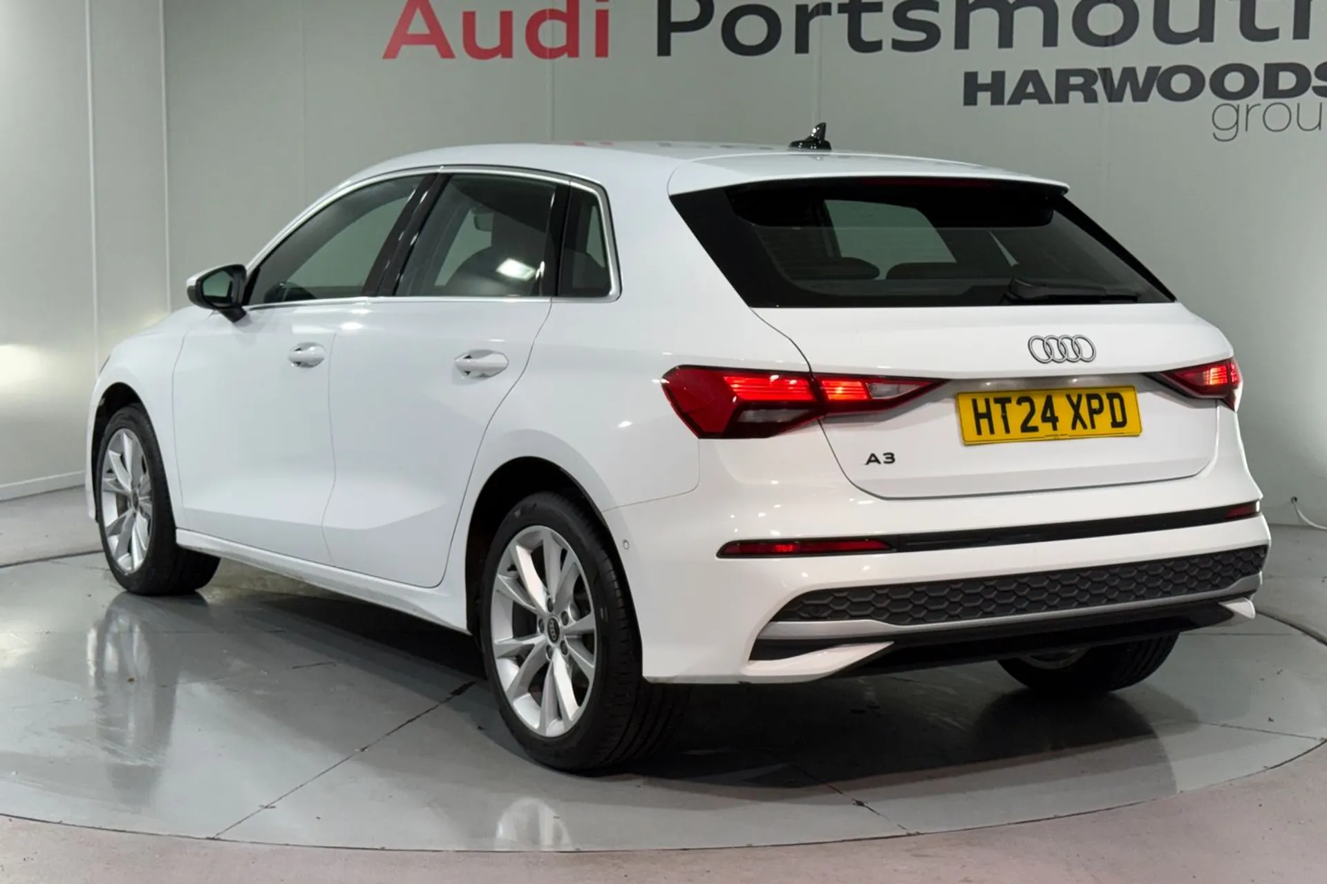 Audi A3 thumbnail image number 12