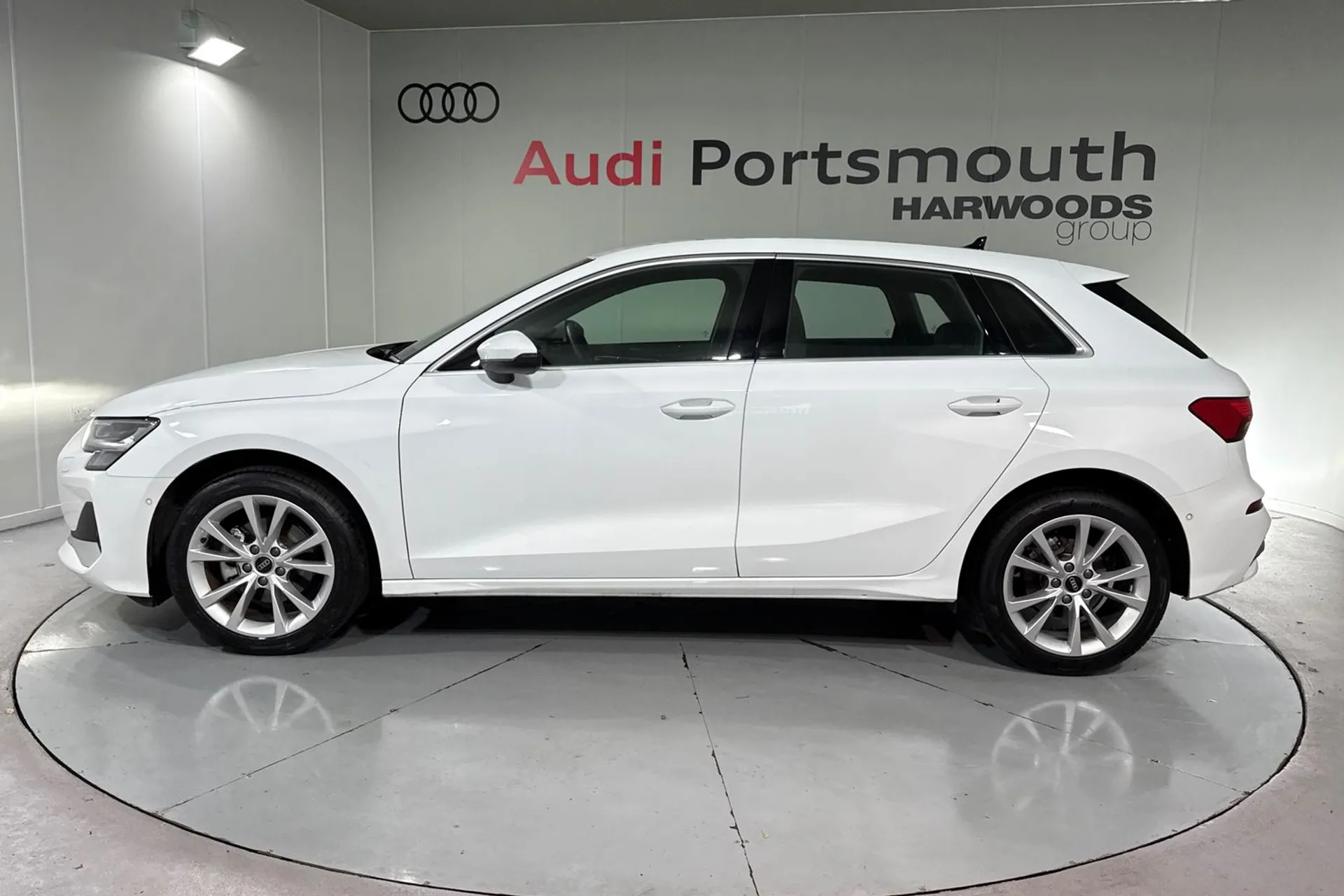 Audi A3 thumbnail image number 13