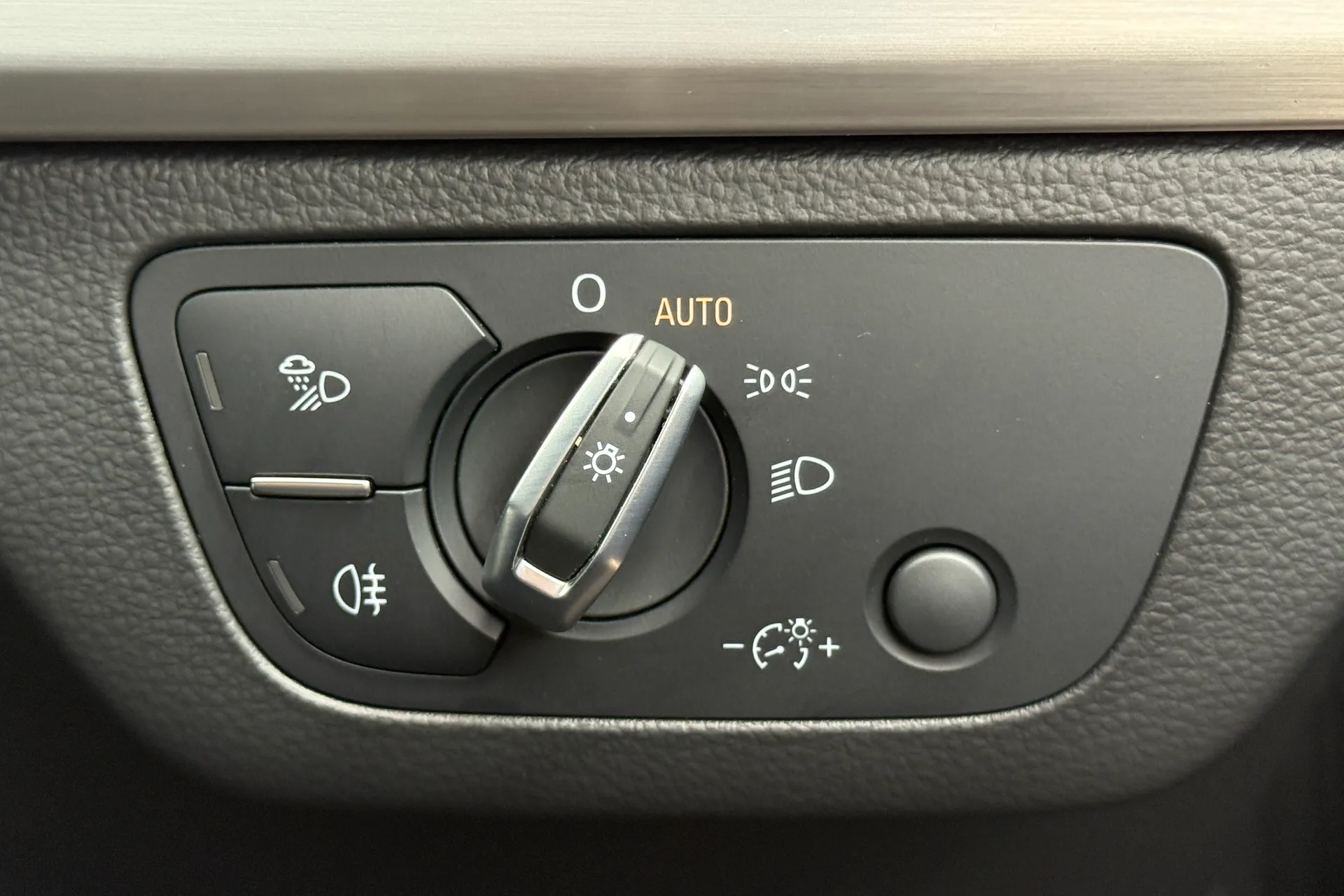 Audi Q5 thumbnail image number 20