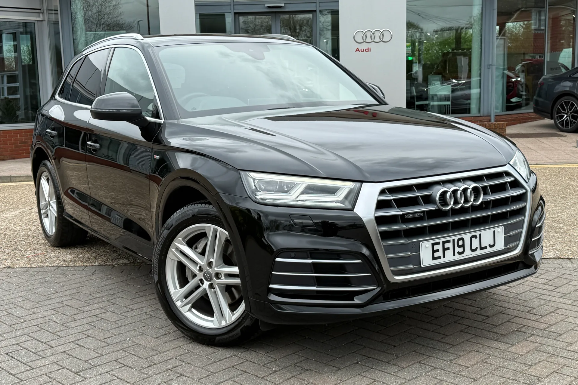 Audi Q5 thumbnail image number 21