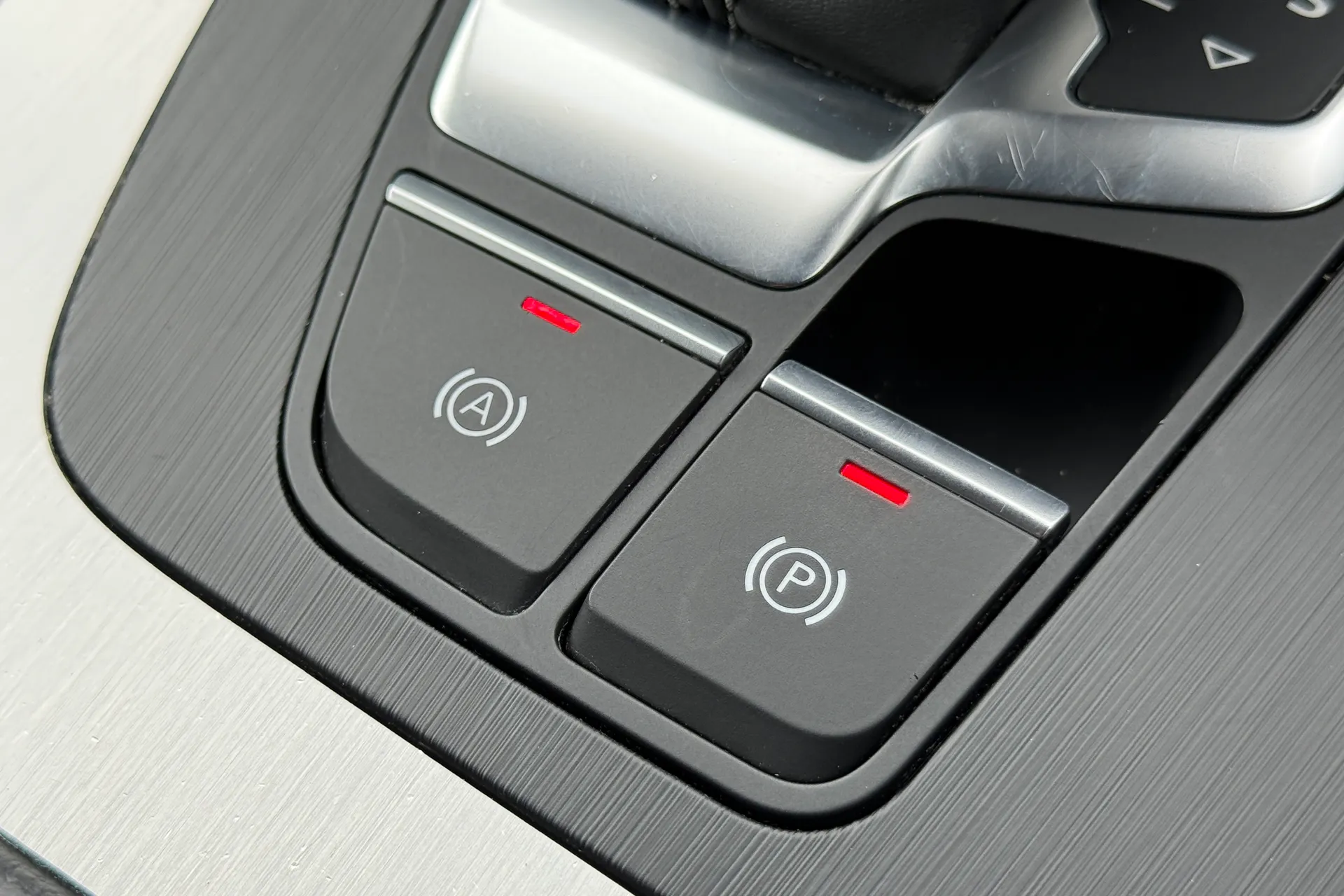 Audi Q5 thumbnail image number 38