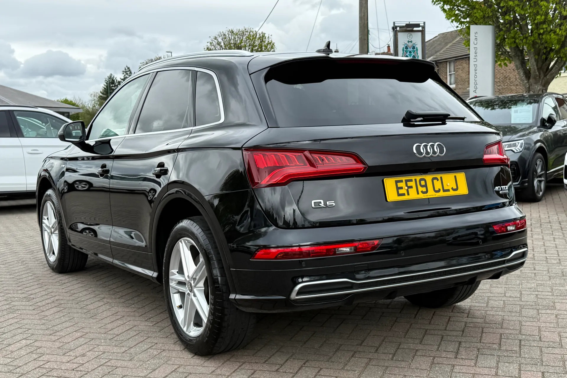 Audi Q5 thumbnail image number 31