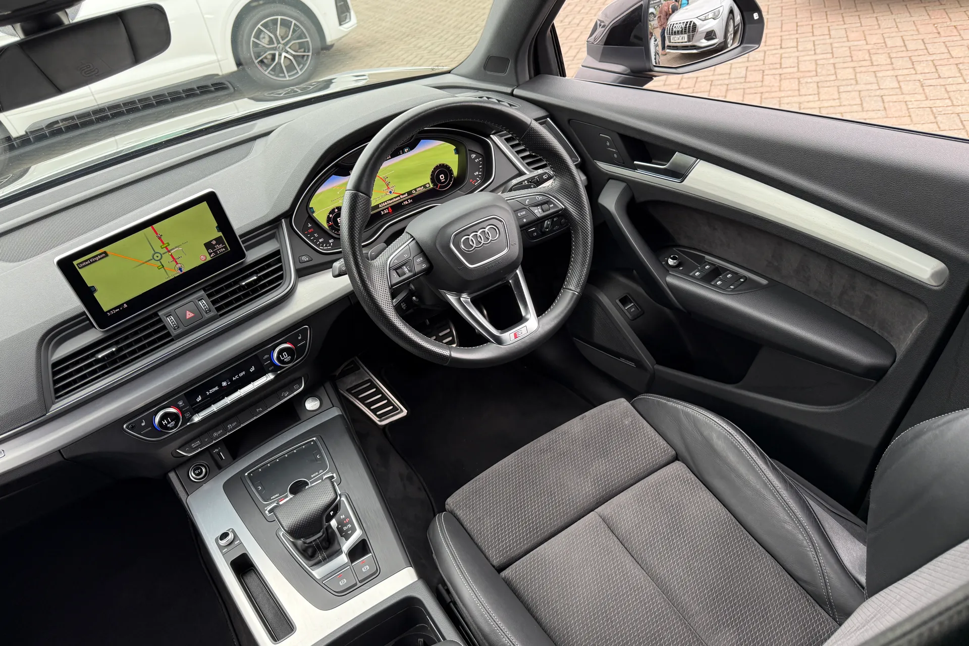 Audi Q5 thumbnail image number 39