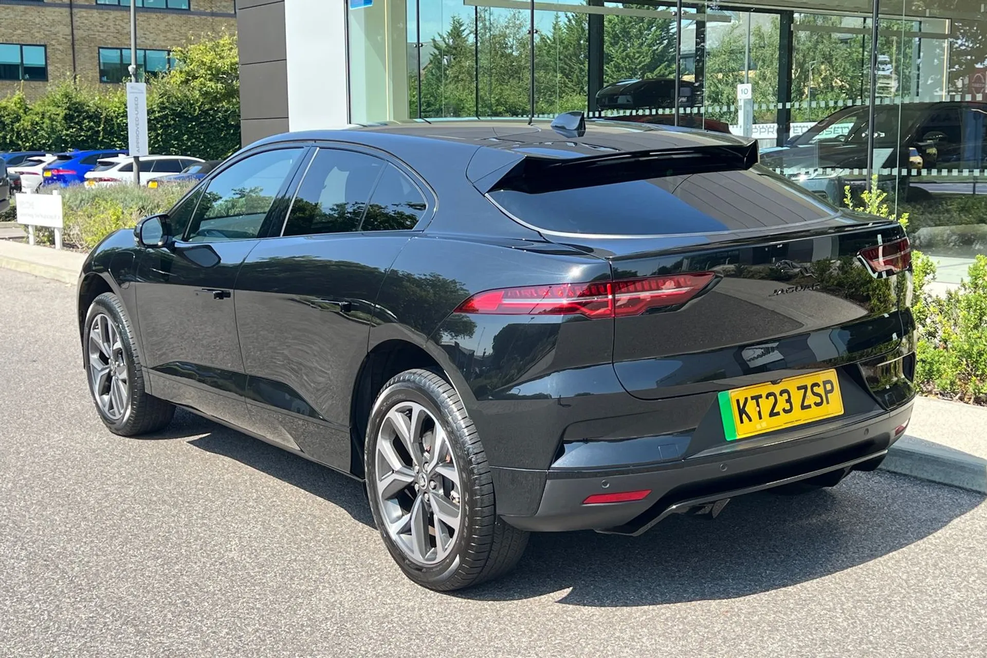 Jaguar I-PACE thumbnail image number 11