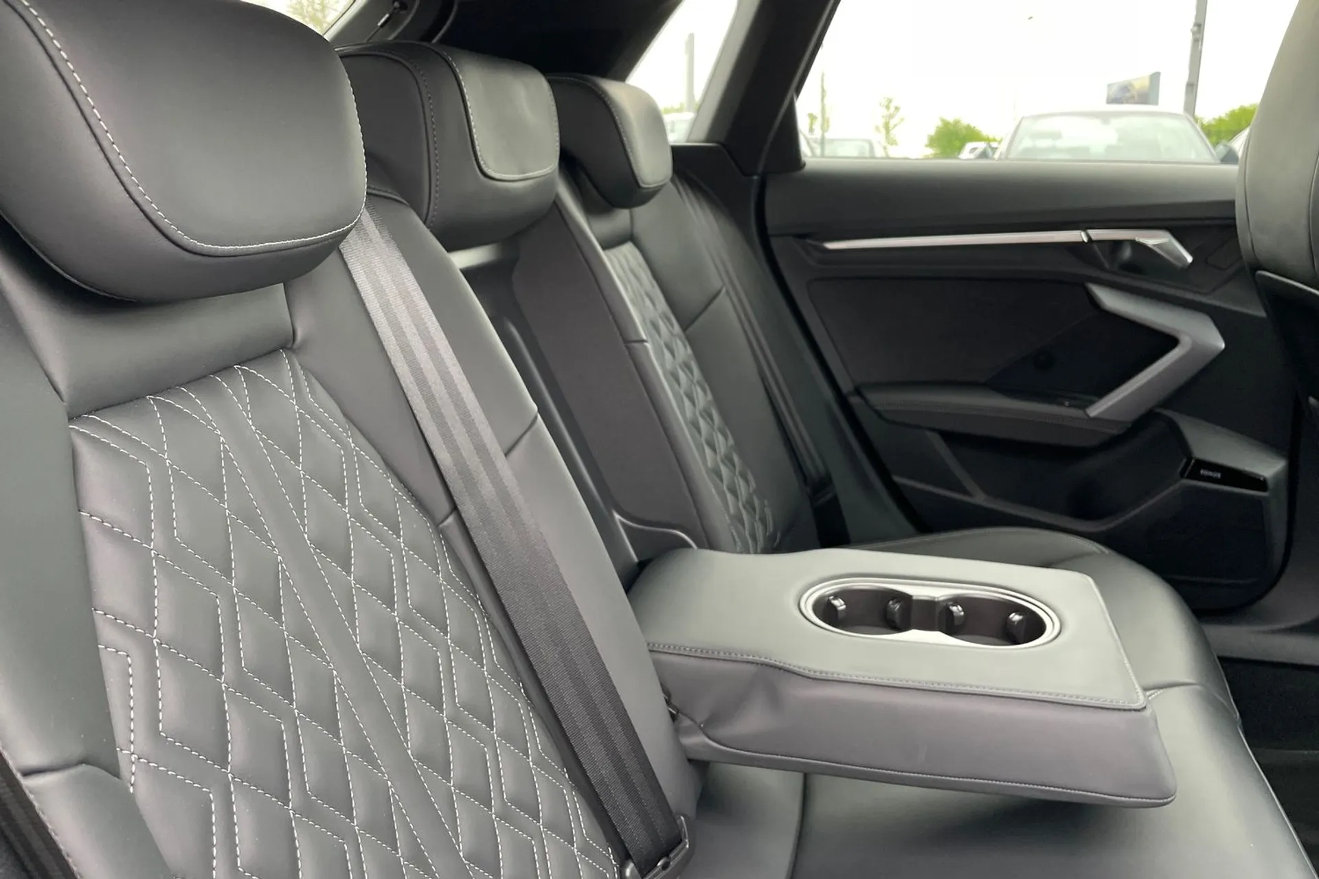 Audi A3 thumbnail image number 22