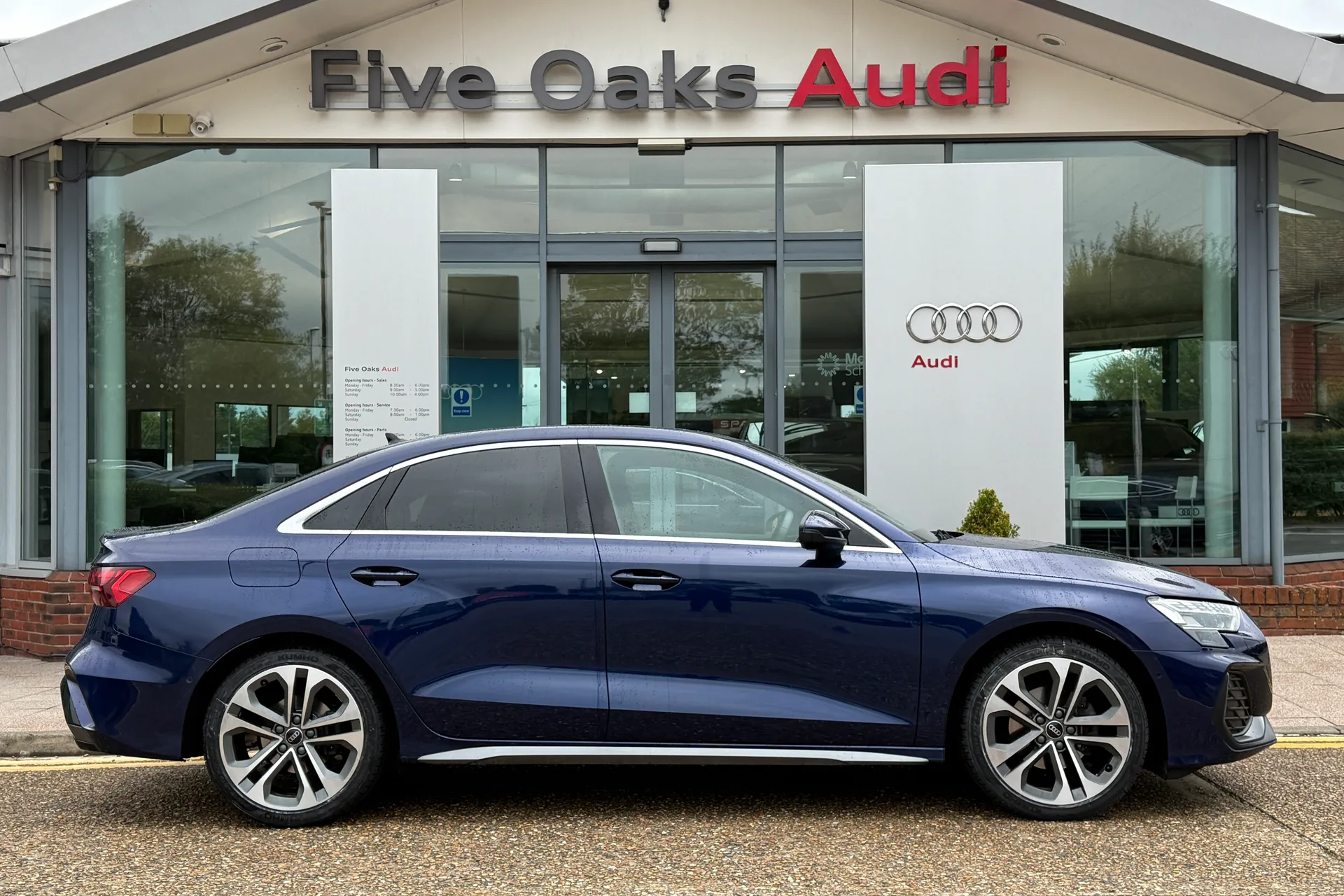 Audi A3 thumbnail image number 2