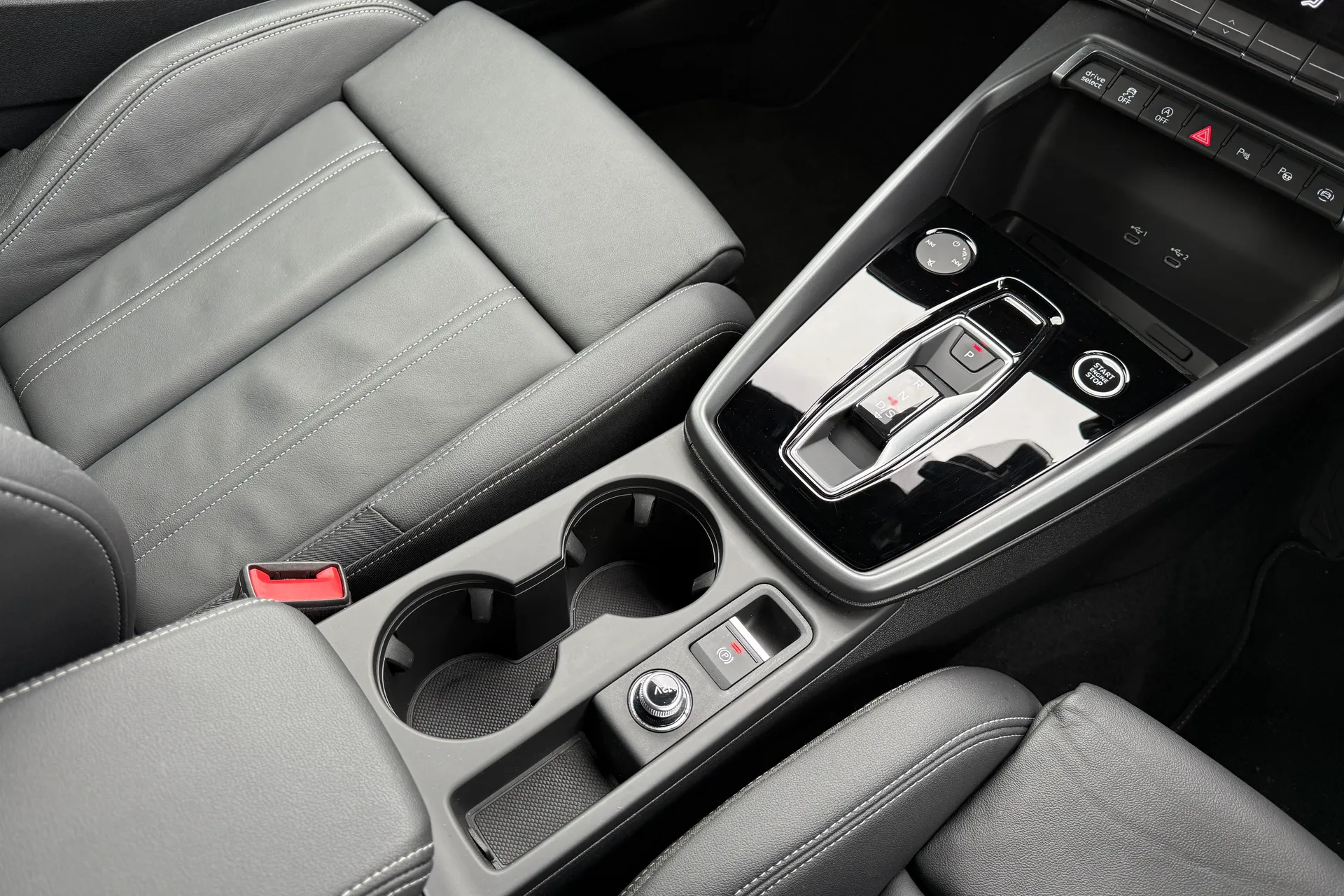 Audi A3 thumbnail image number 37