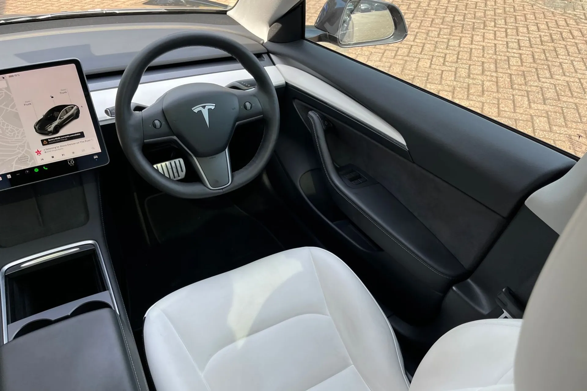 TESLA MODEL 3 thumbnail image number 24