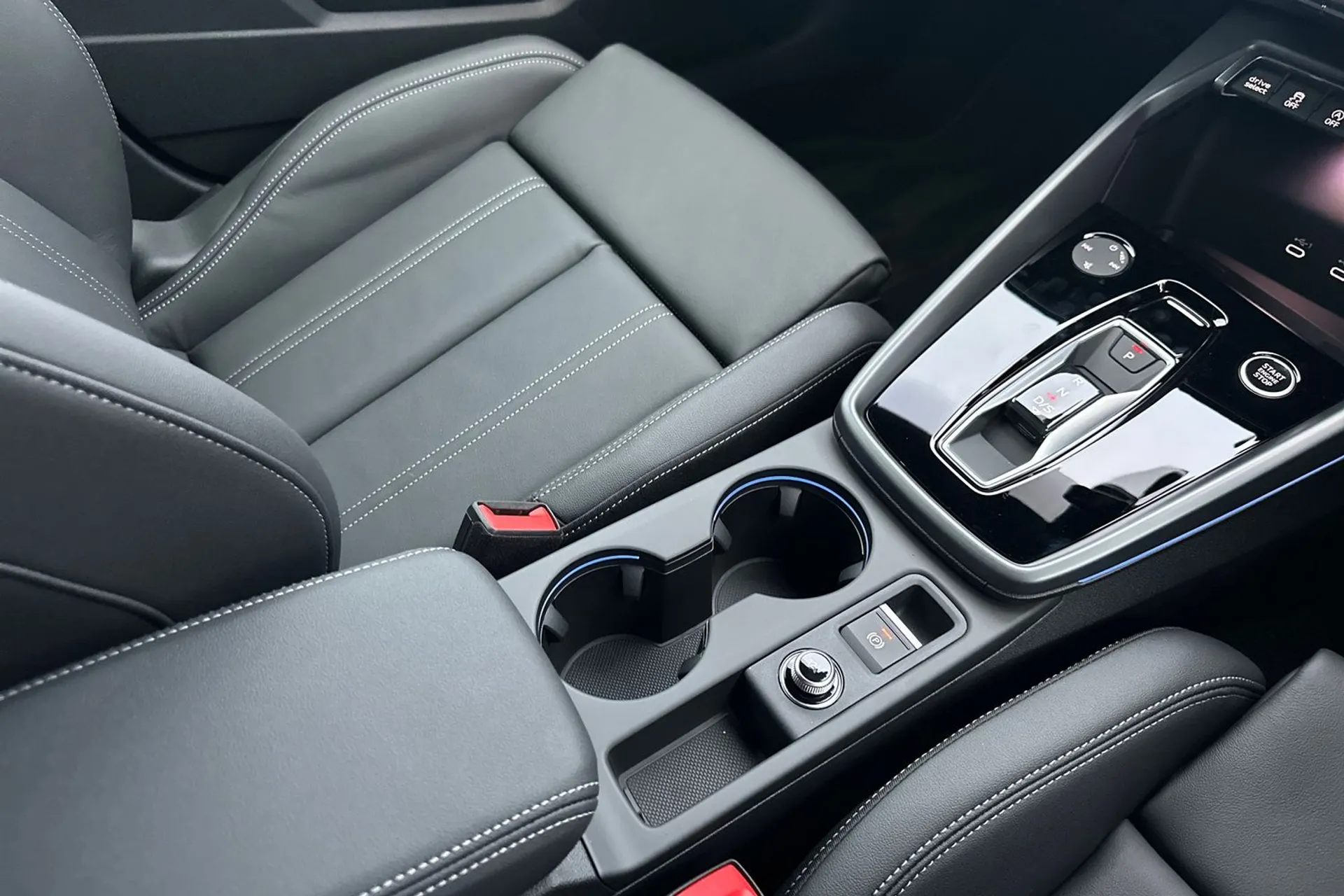 Audi A3 thumbnail image number 27