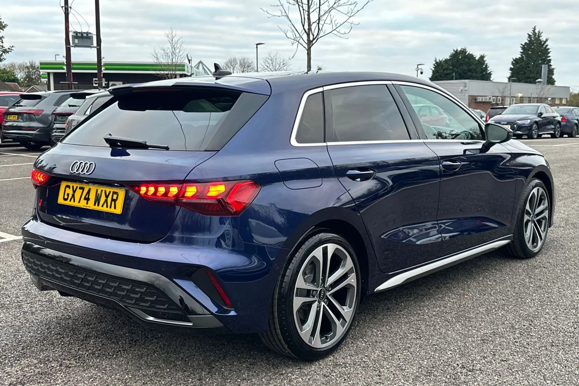 Audi A3 thumbnail image number 21