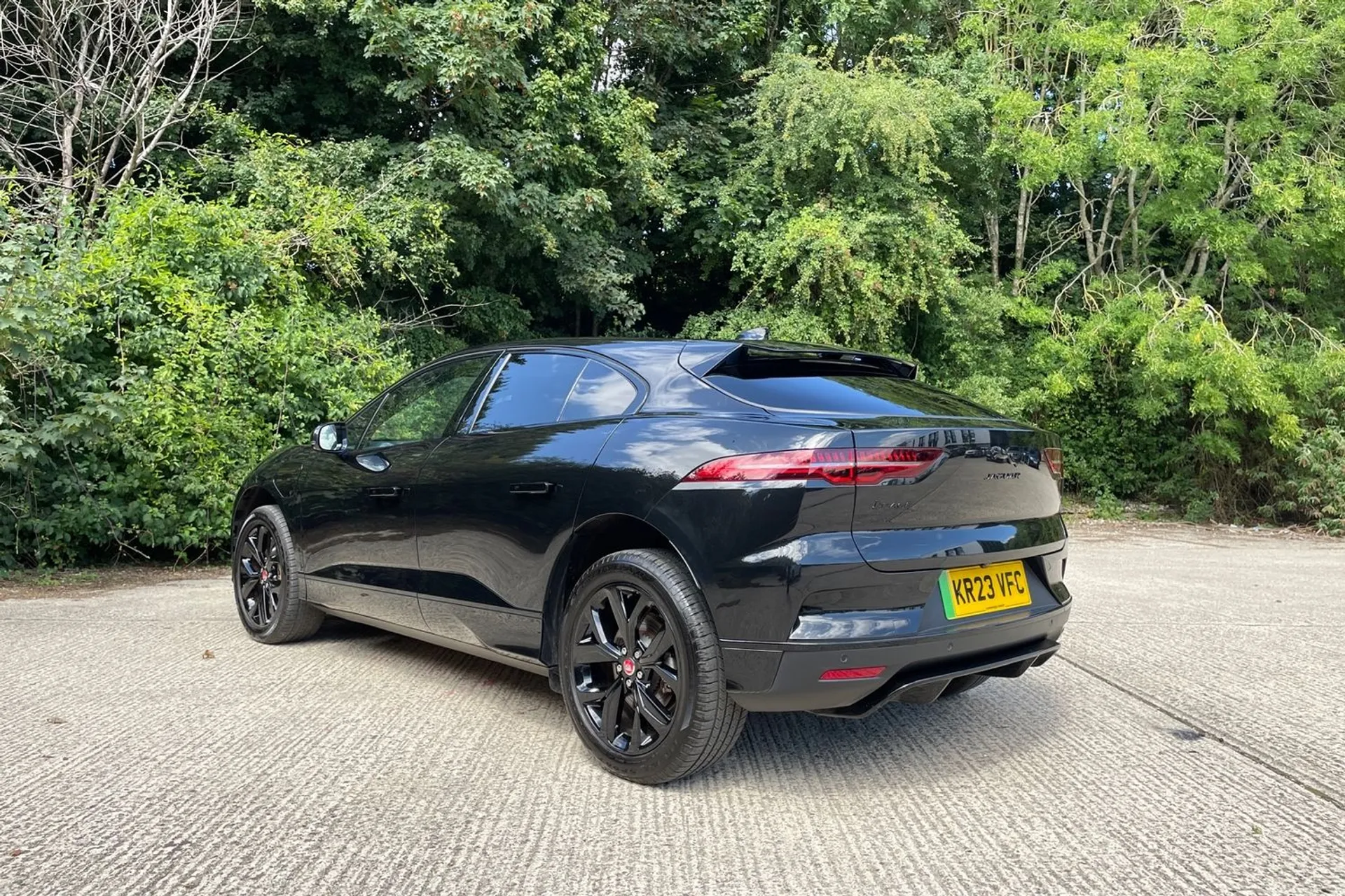 Jaguar I-PACE thumbnail image number 9