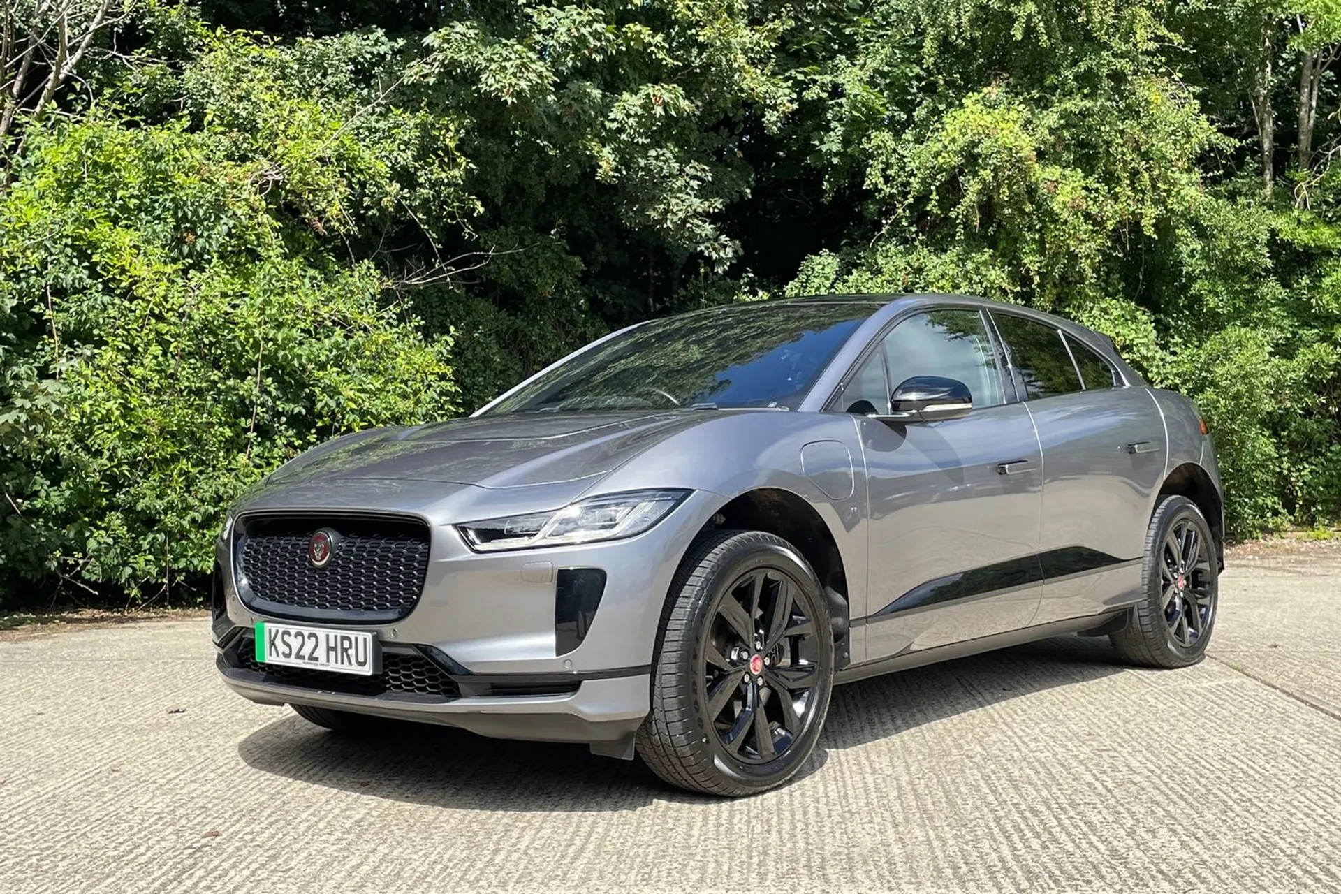 Jaguar I-PACE thumbnail image number 10