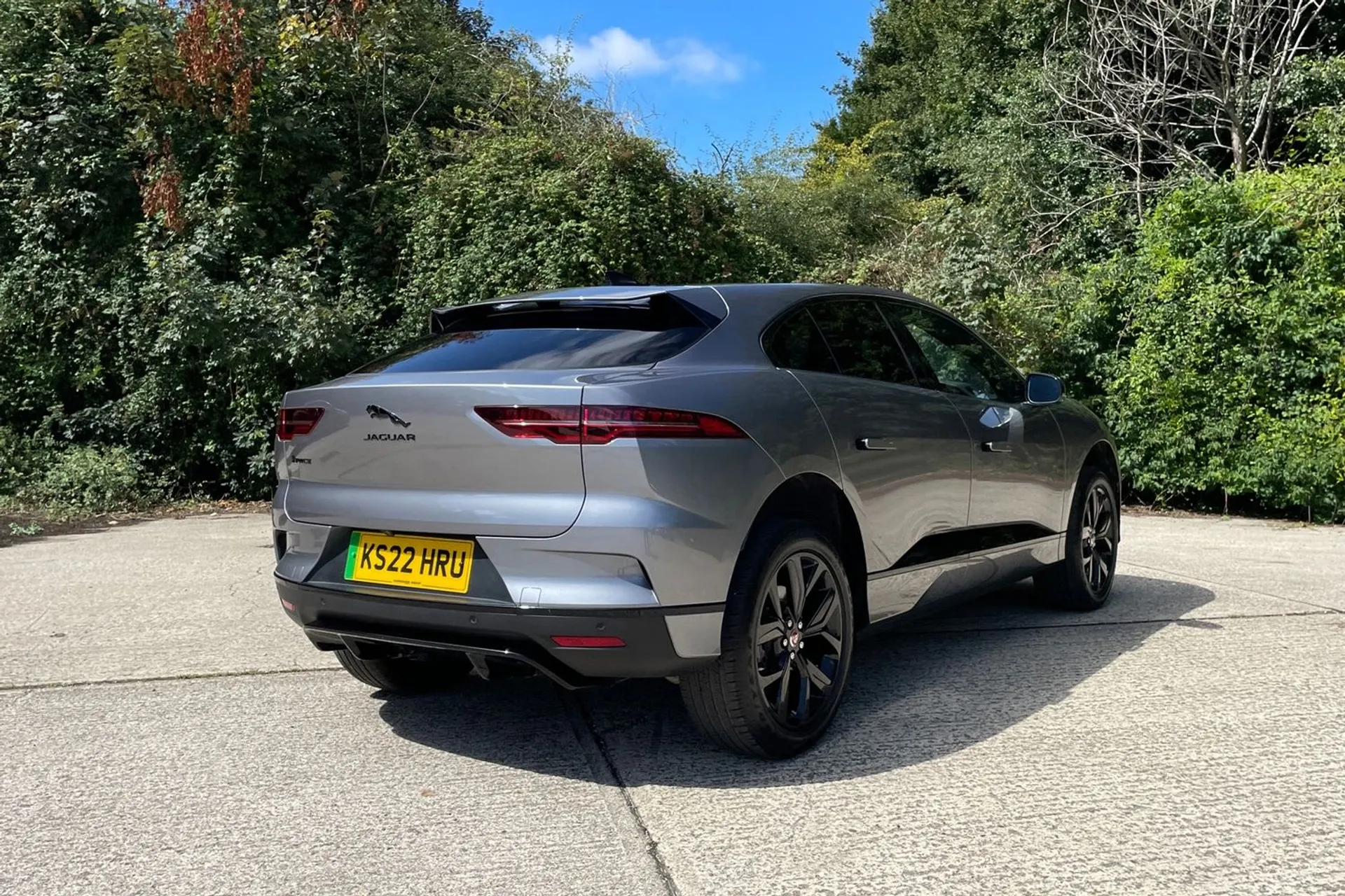 Jaguar I-PACE thumbnail image number 6