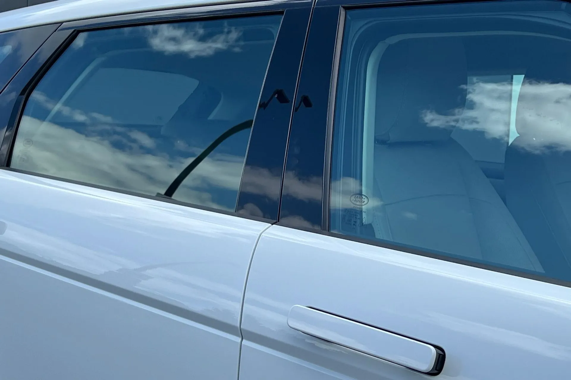 LAND ROVER RANGE ROVER EVOQUE thumbnail image number 18
