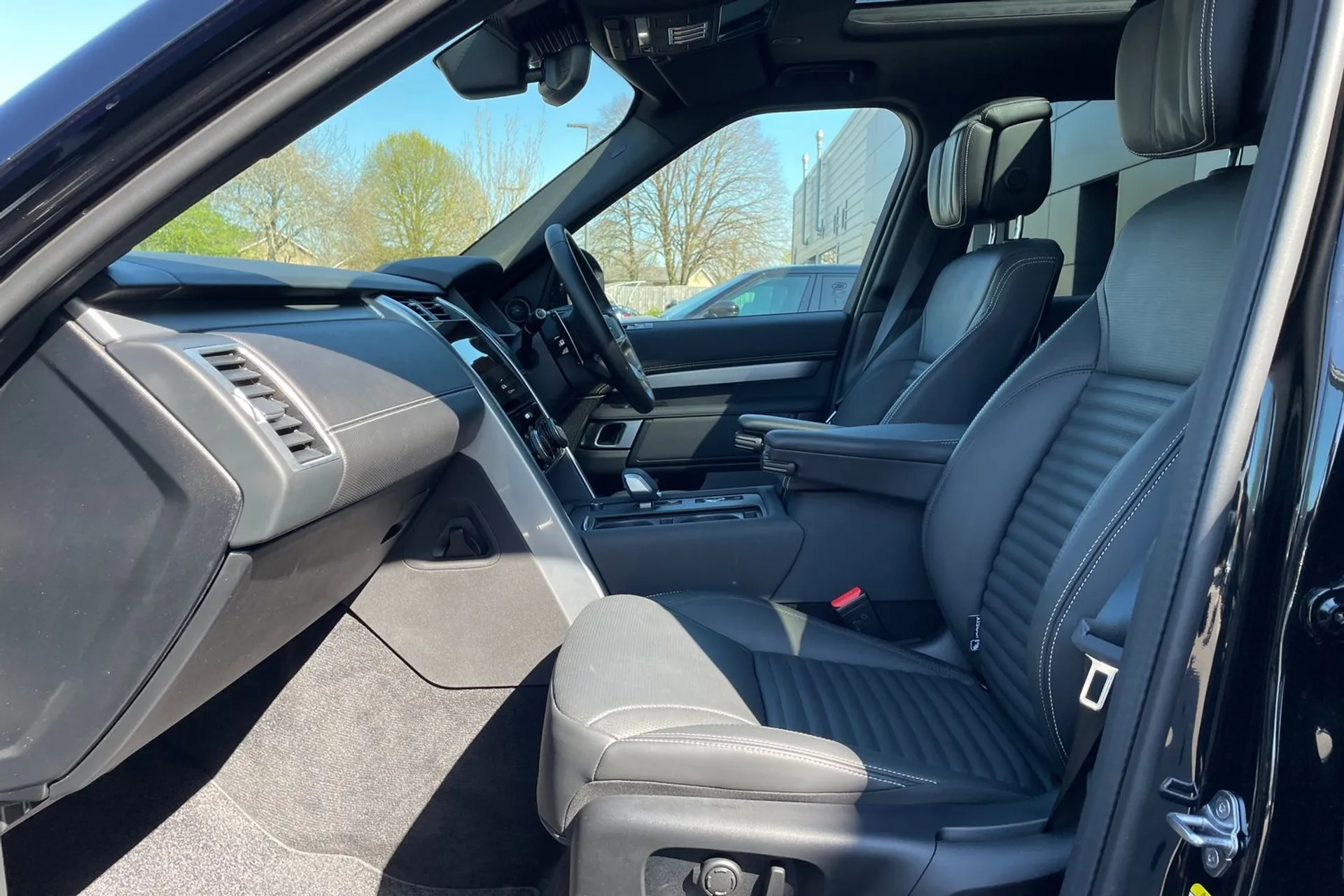 LAND ROVER DISCOVERY thumbnail image number 10