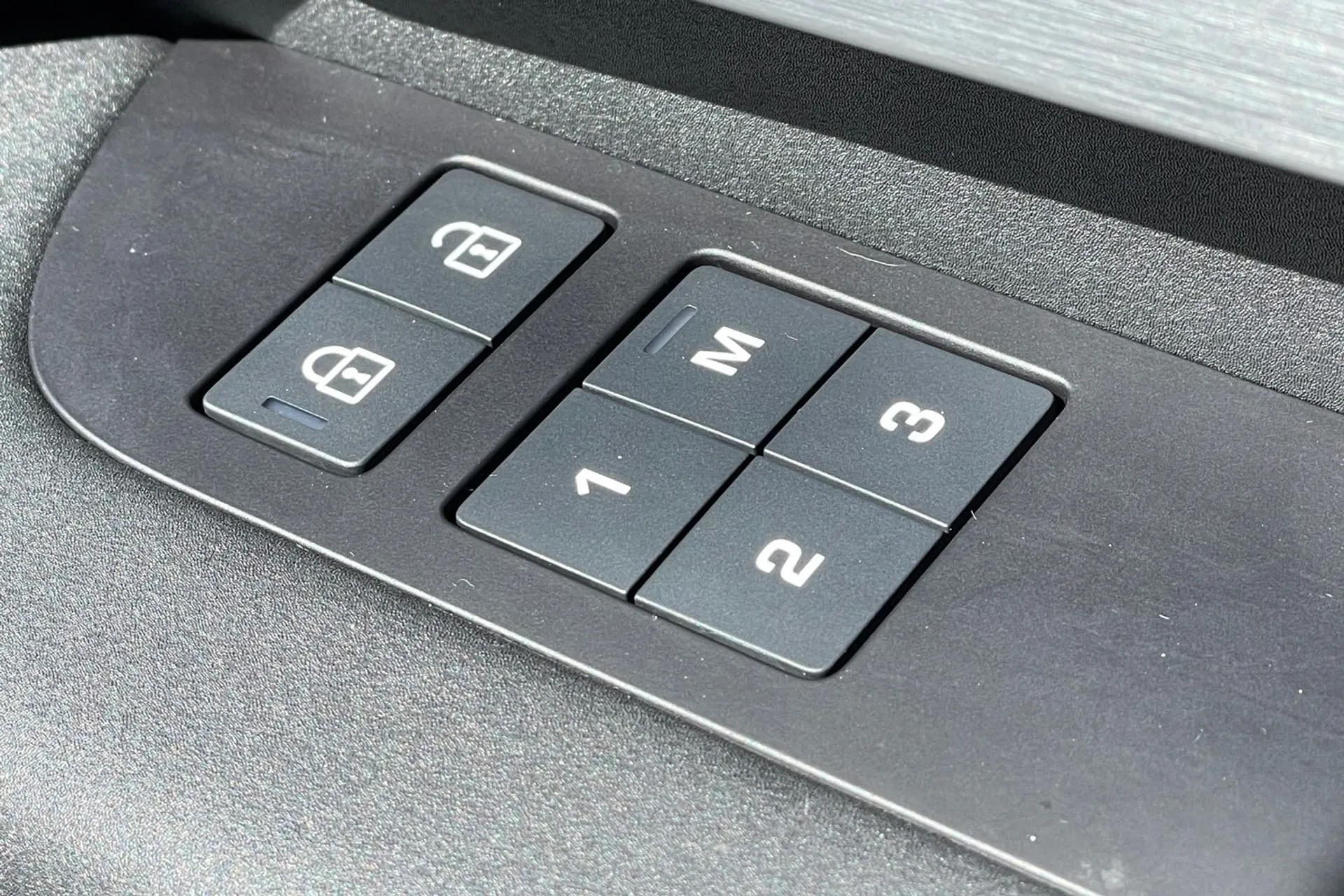 LAND ROVER DISCOVERY thumbnail image number 58