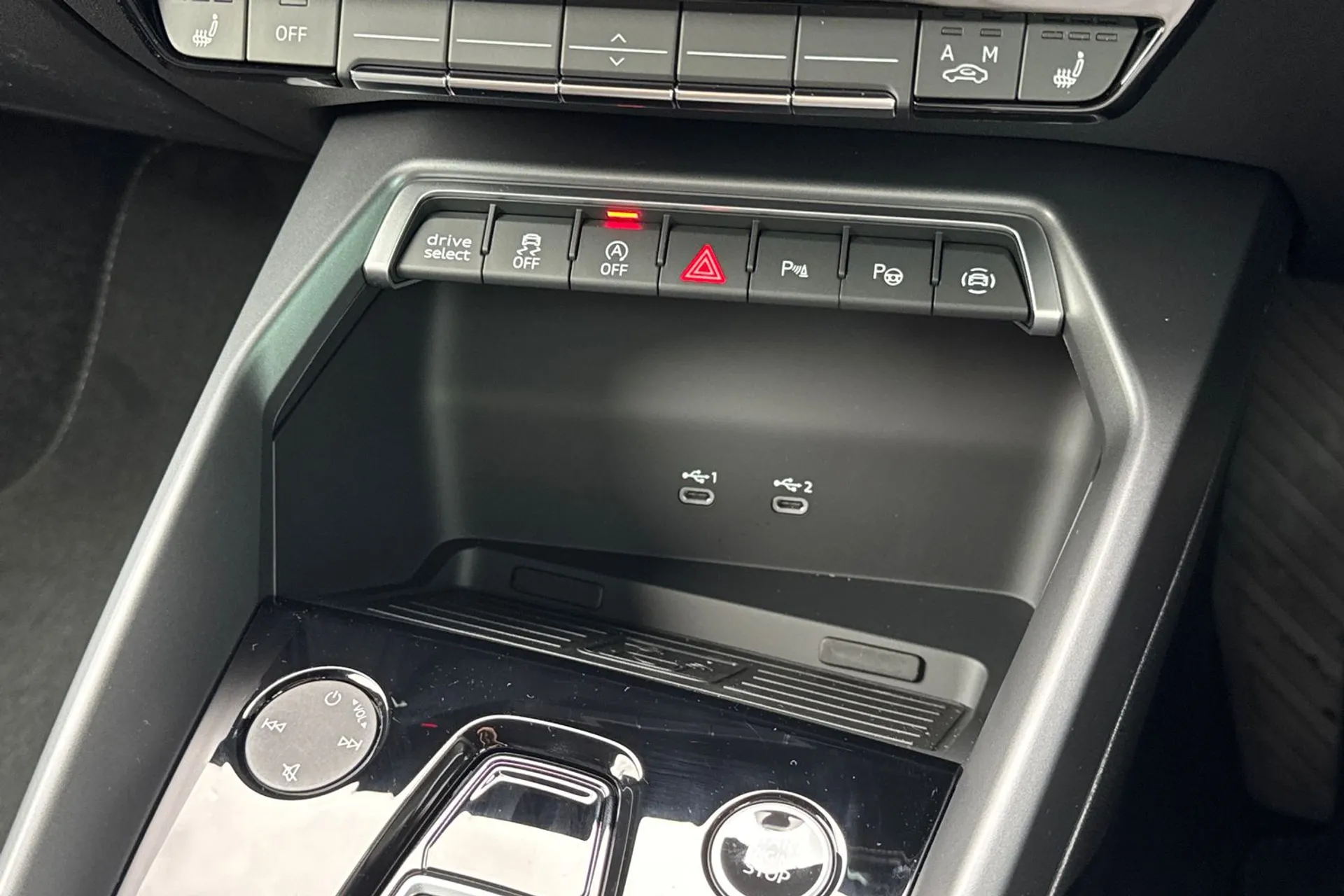 Audi A3 thumbnail image number 44
