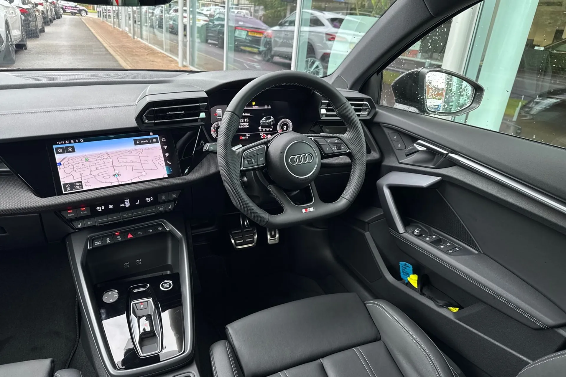 Audi A3 thumbnail image number 32