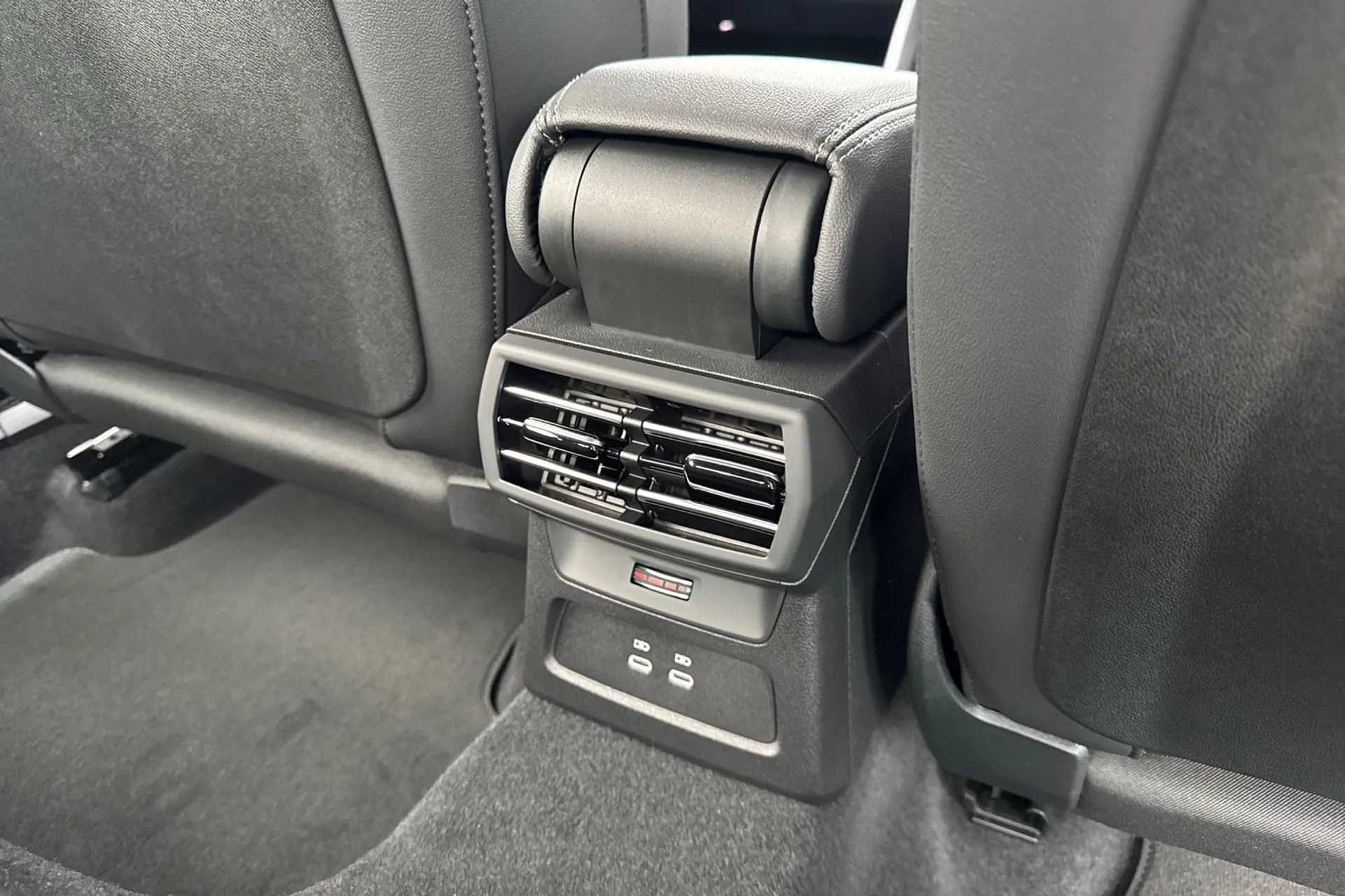 Audi A3 thumbnail image number 46