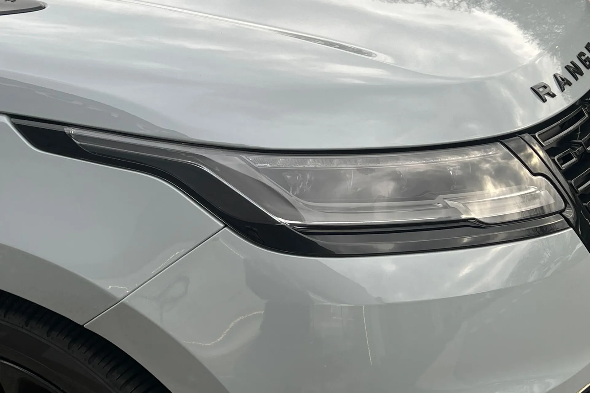 LAND ROVER RANGE ROVER VELAR thumbnail image number 60