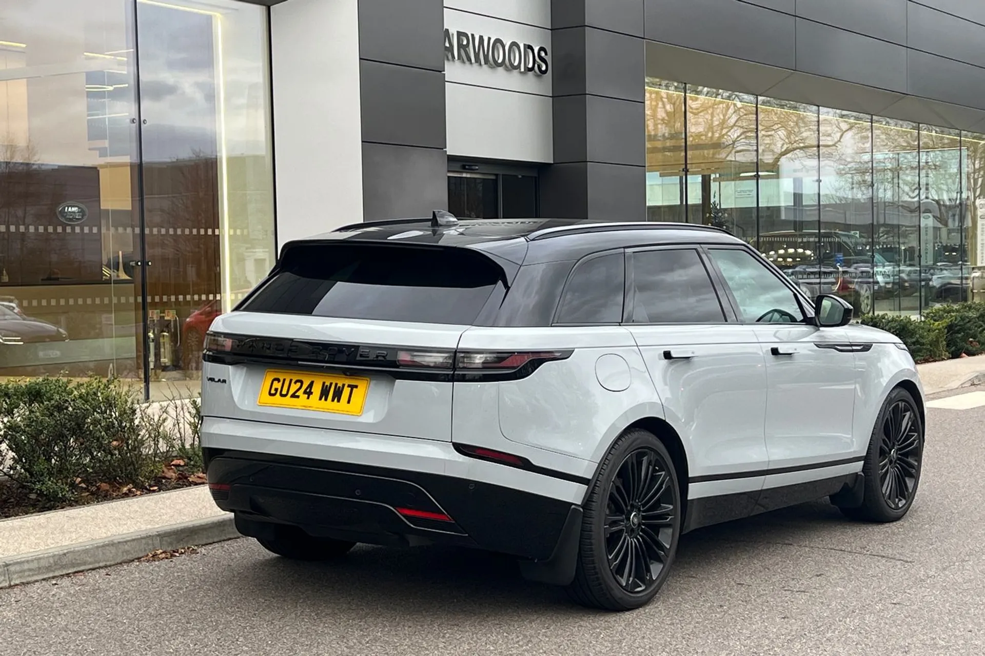 LAND ROVER RANGE ROVER VELAR thumbnail image number 10