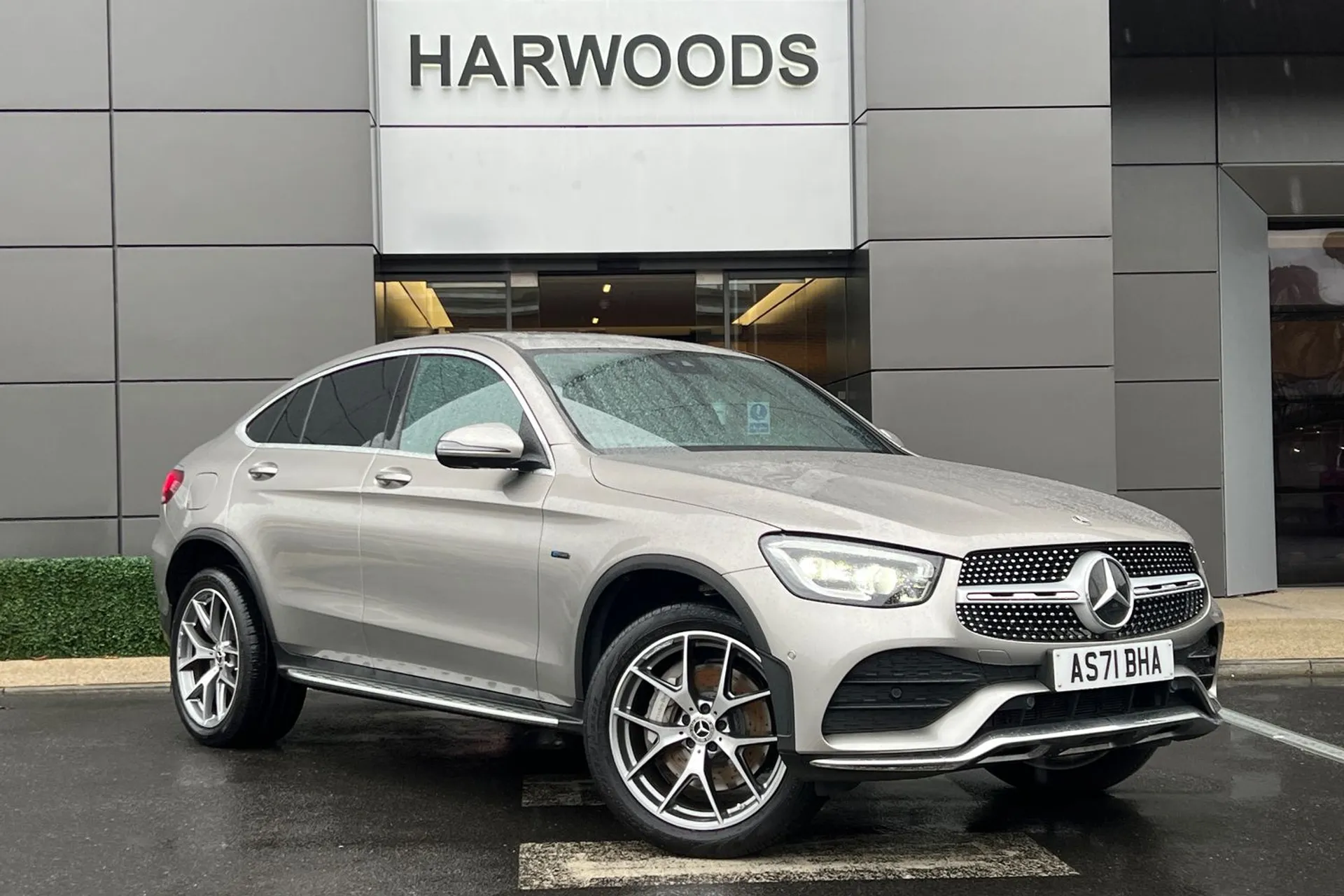 MERCEDES-BENZ GLC COUPE focused image