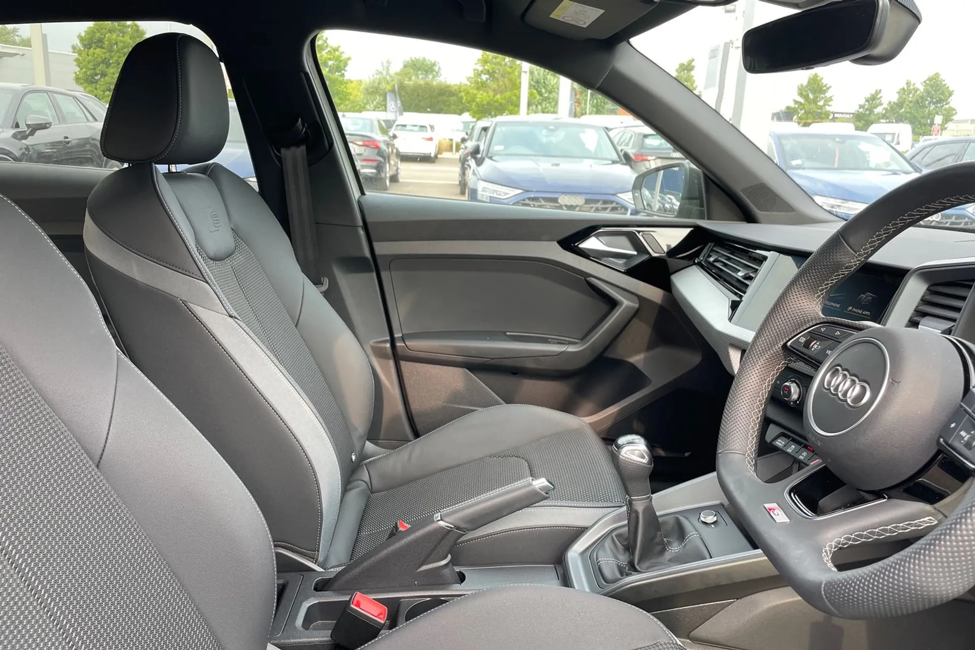 Audi A1 thumbnail image number 24