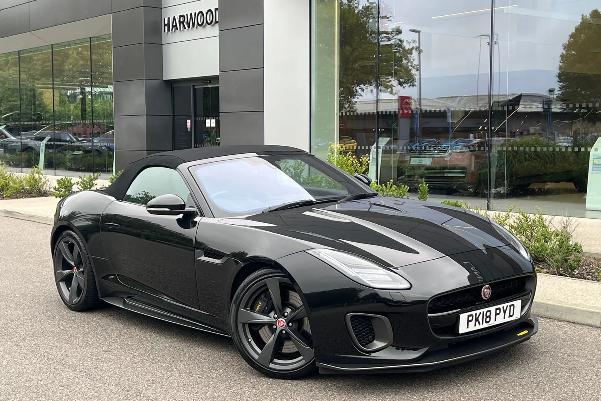 Jaguar F-TYPE thumbnail image number 53