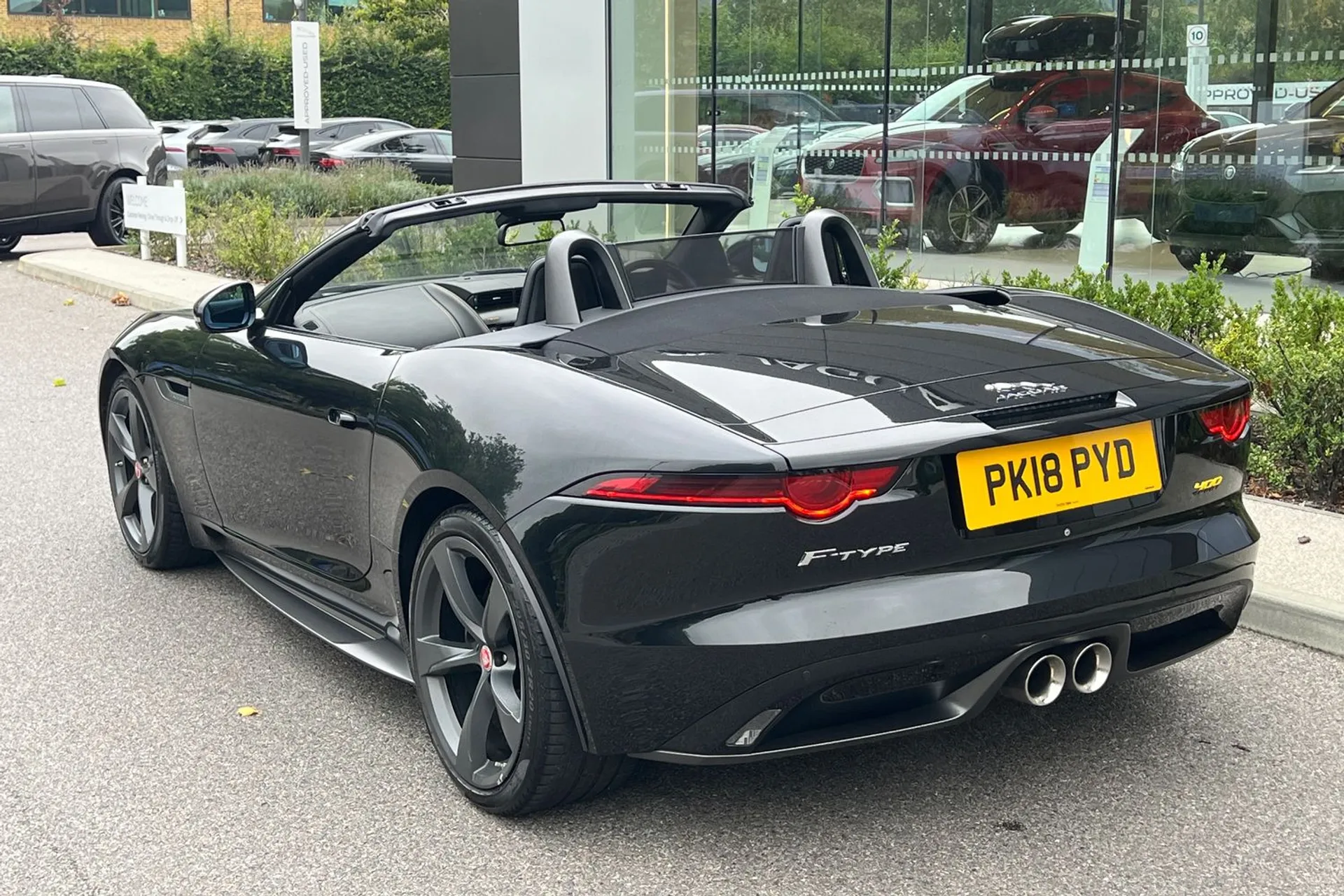 Jaguar F-TYPE thumbnail image number 11