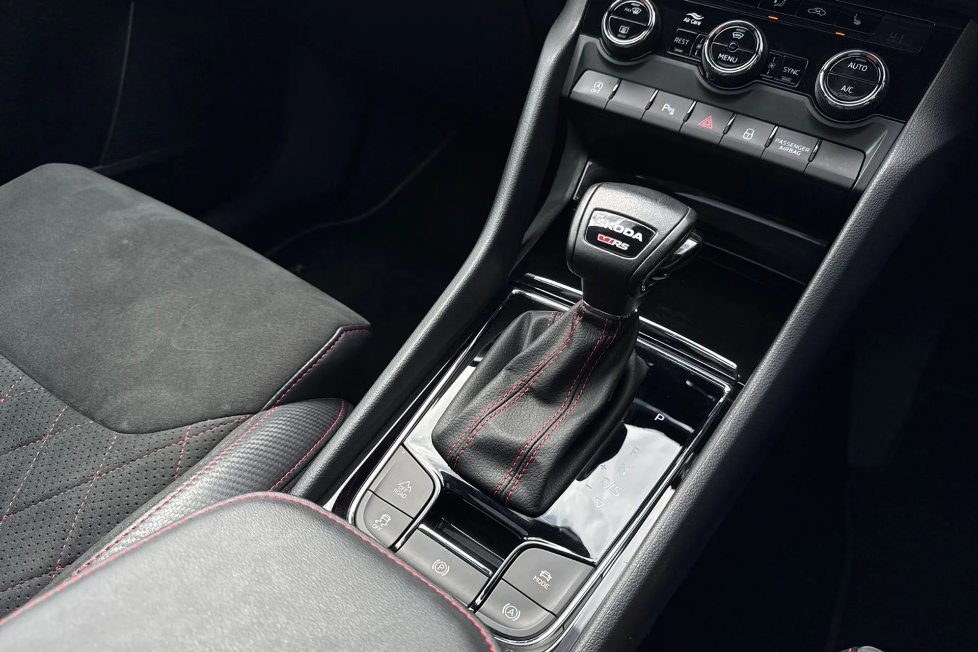 SKODA KODIAQ VRS TSI 4X4 S-A thumbnail image number 42