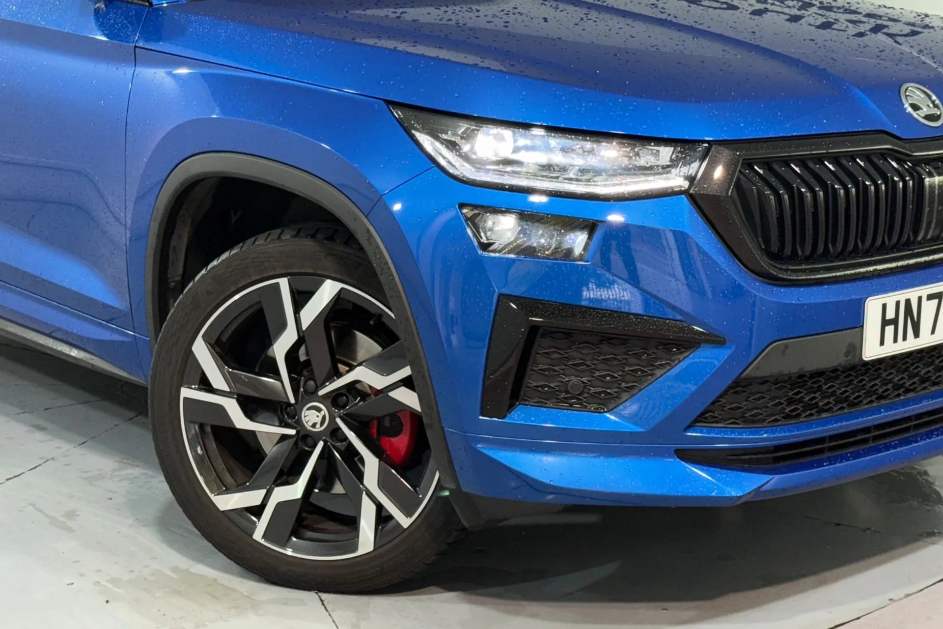 SKODA KODIAQ VRS TSI 4X4 S-A thumbnail image number 6