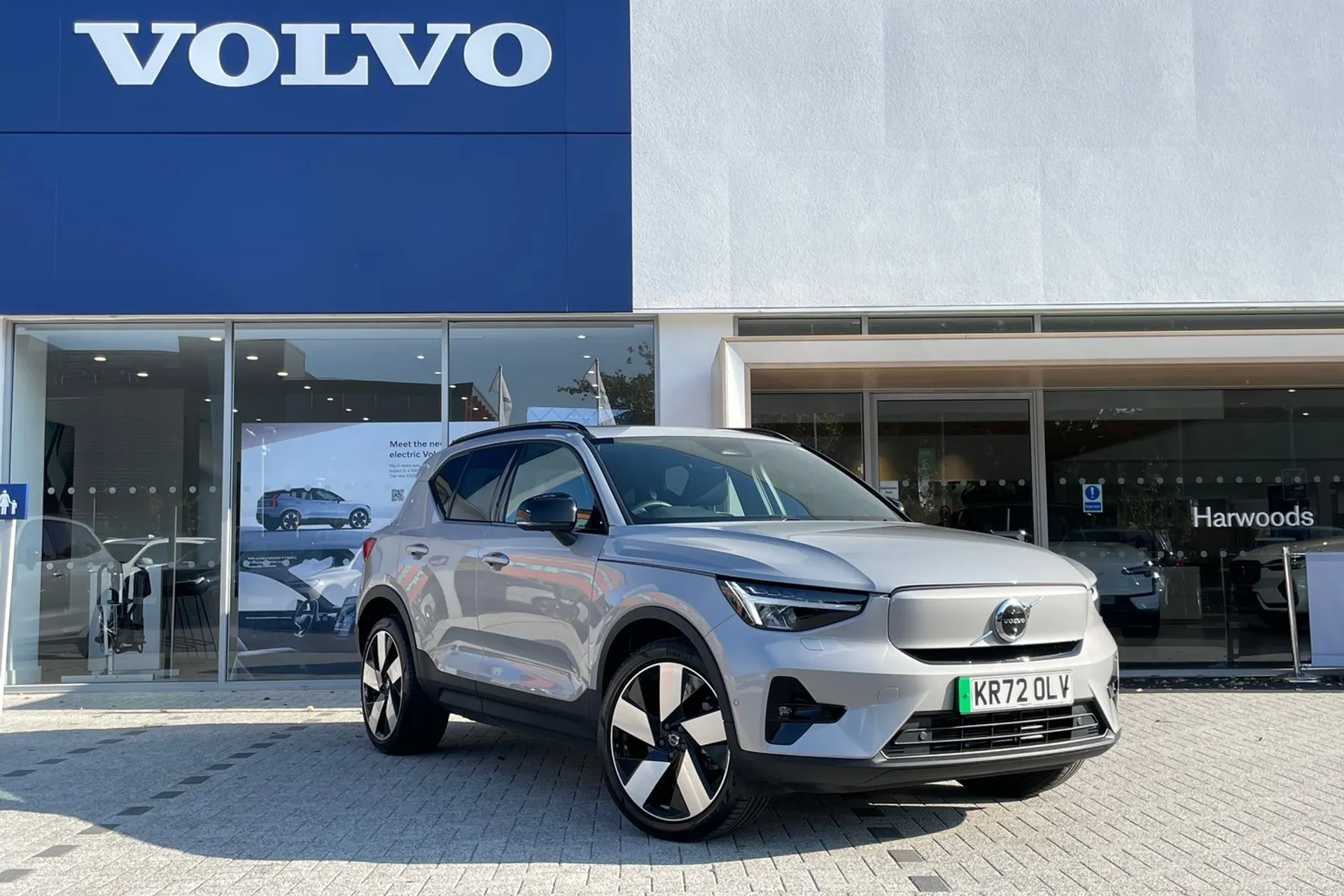 Volvo XC40 focused image