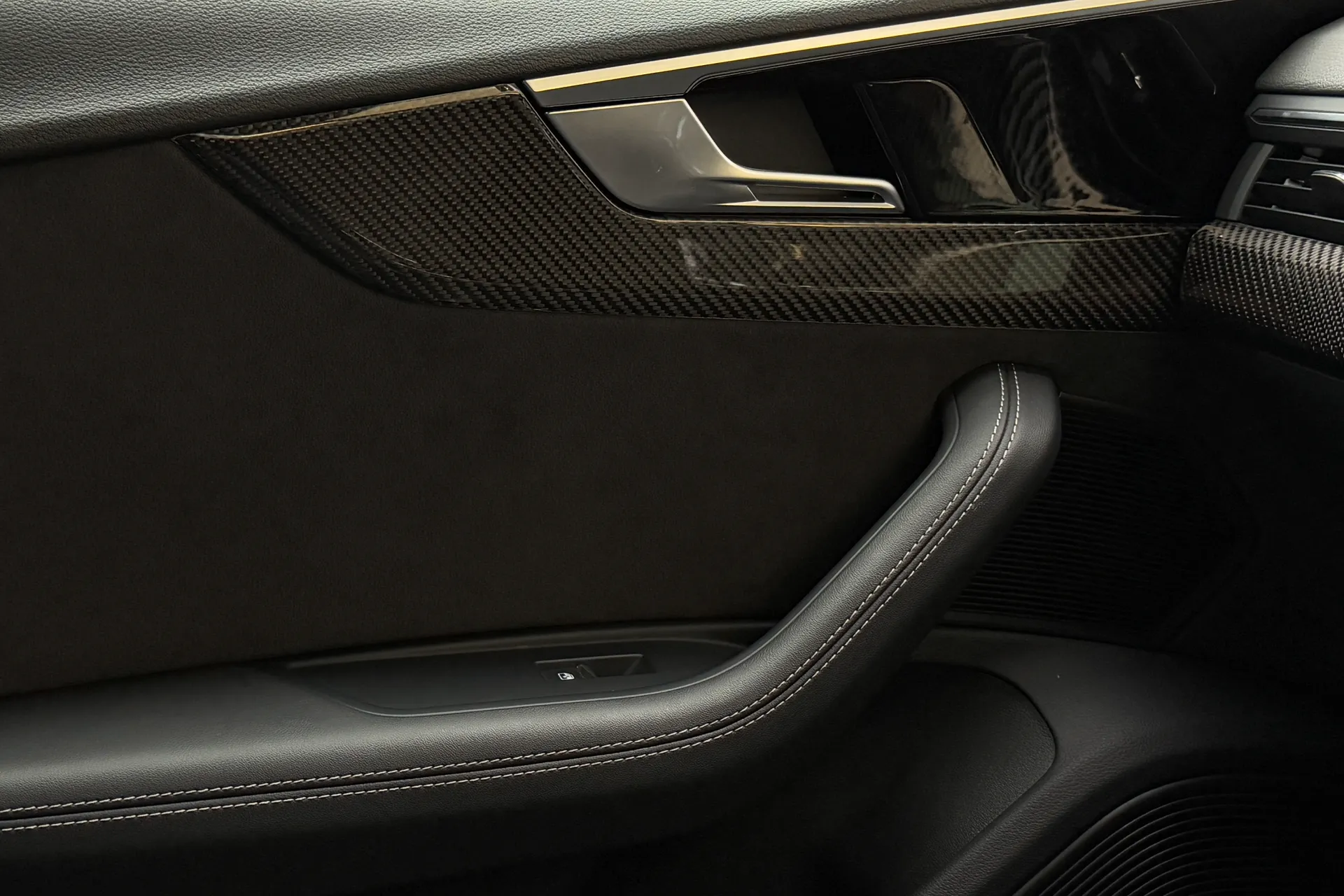 Audi RS5 thumbnail image number 27