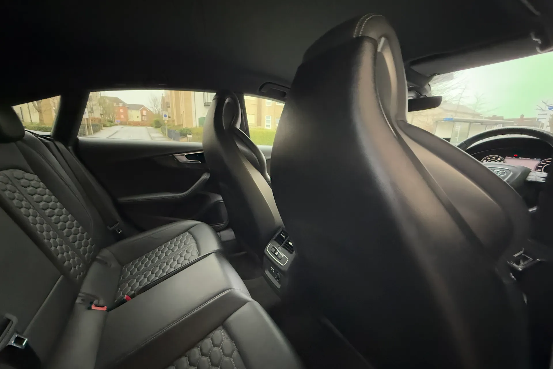 Audi RS5 thumbnail image number 45