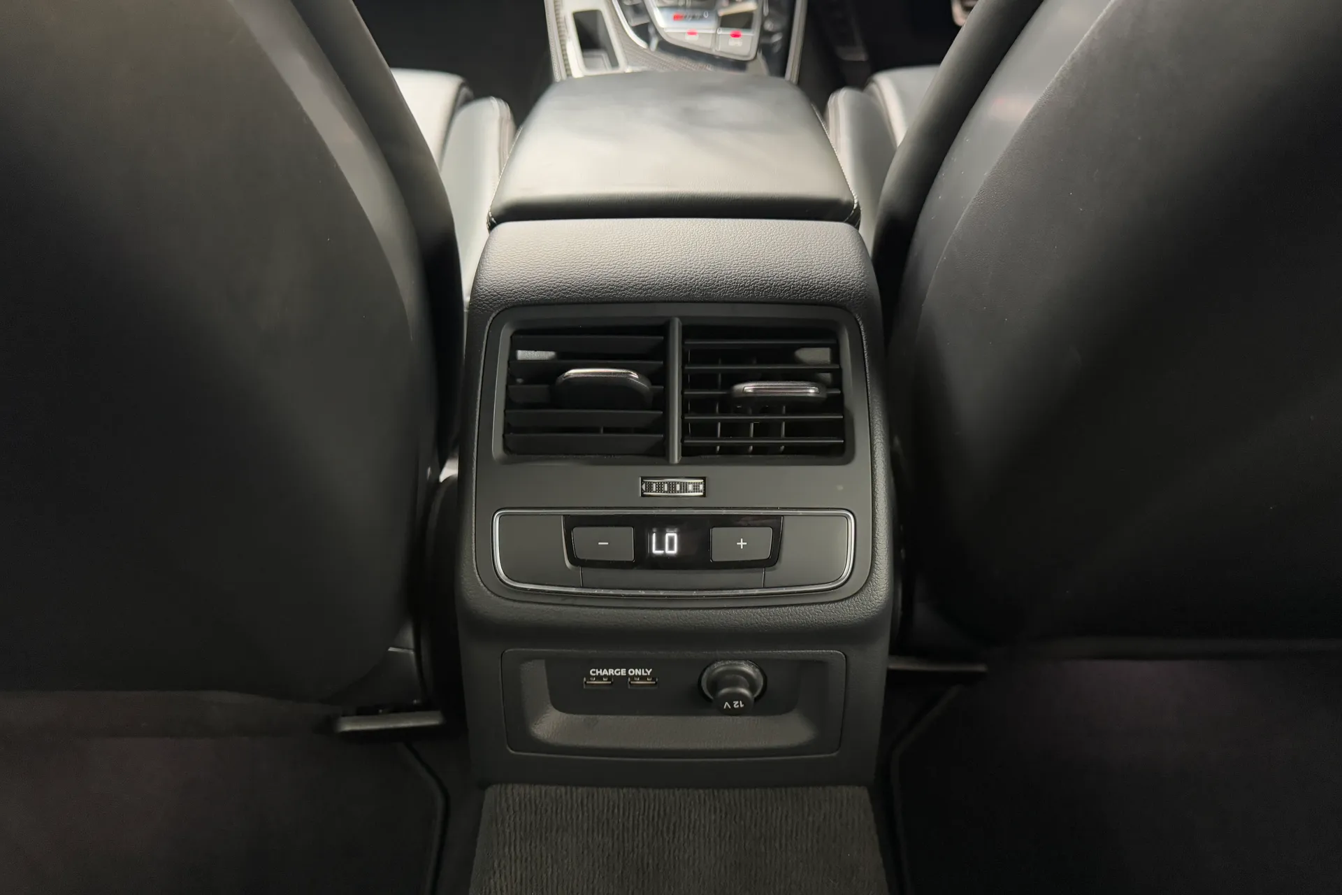 Audi RS5 thumbnail image number 46