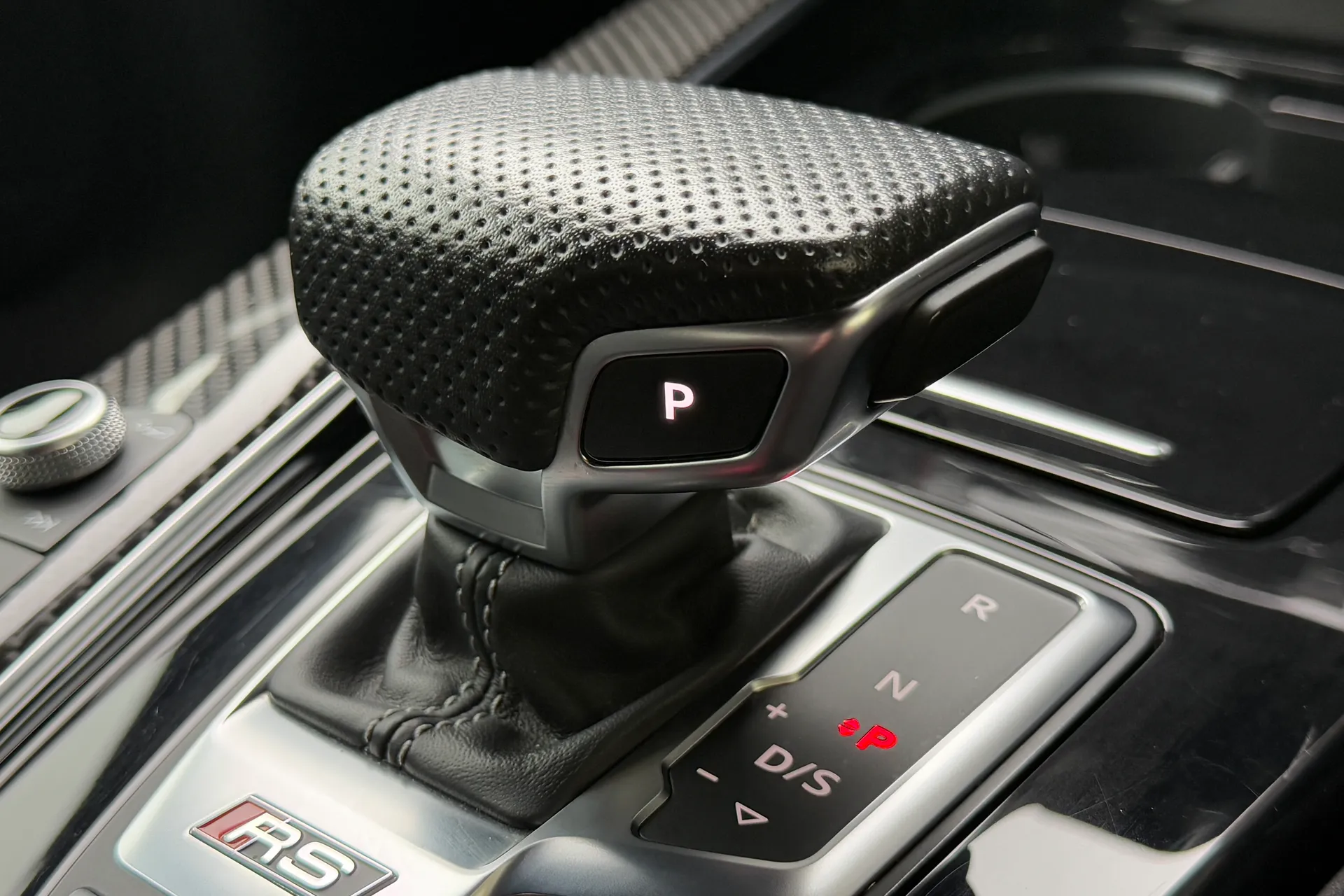 Audi RS5 thumbnail image number 32