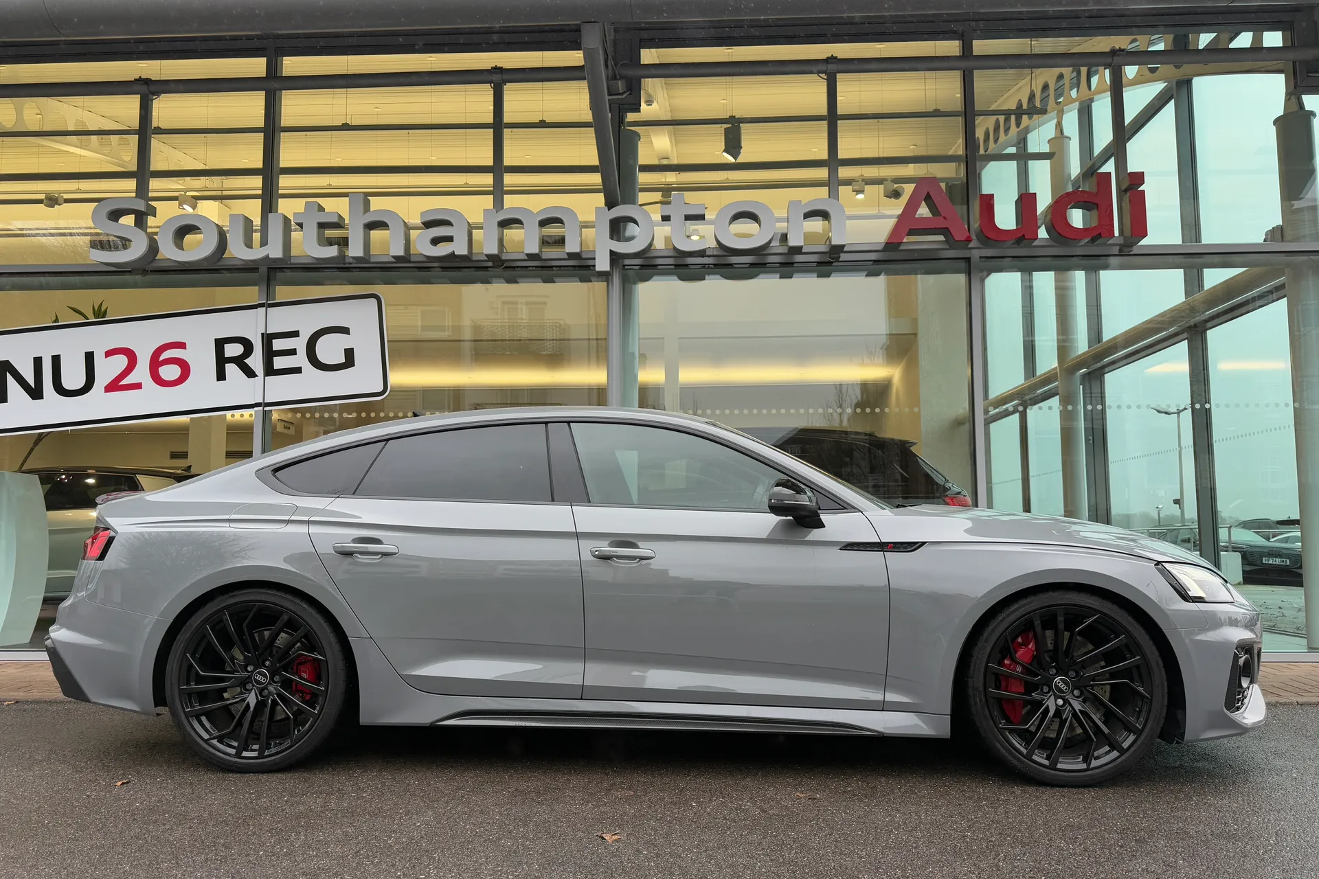 Audi RS5 thumbnail image number 2