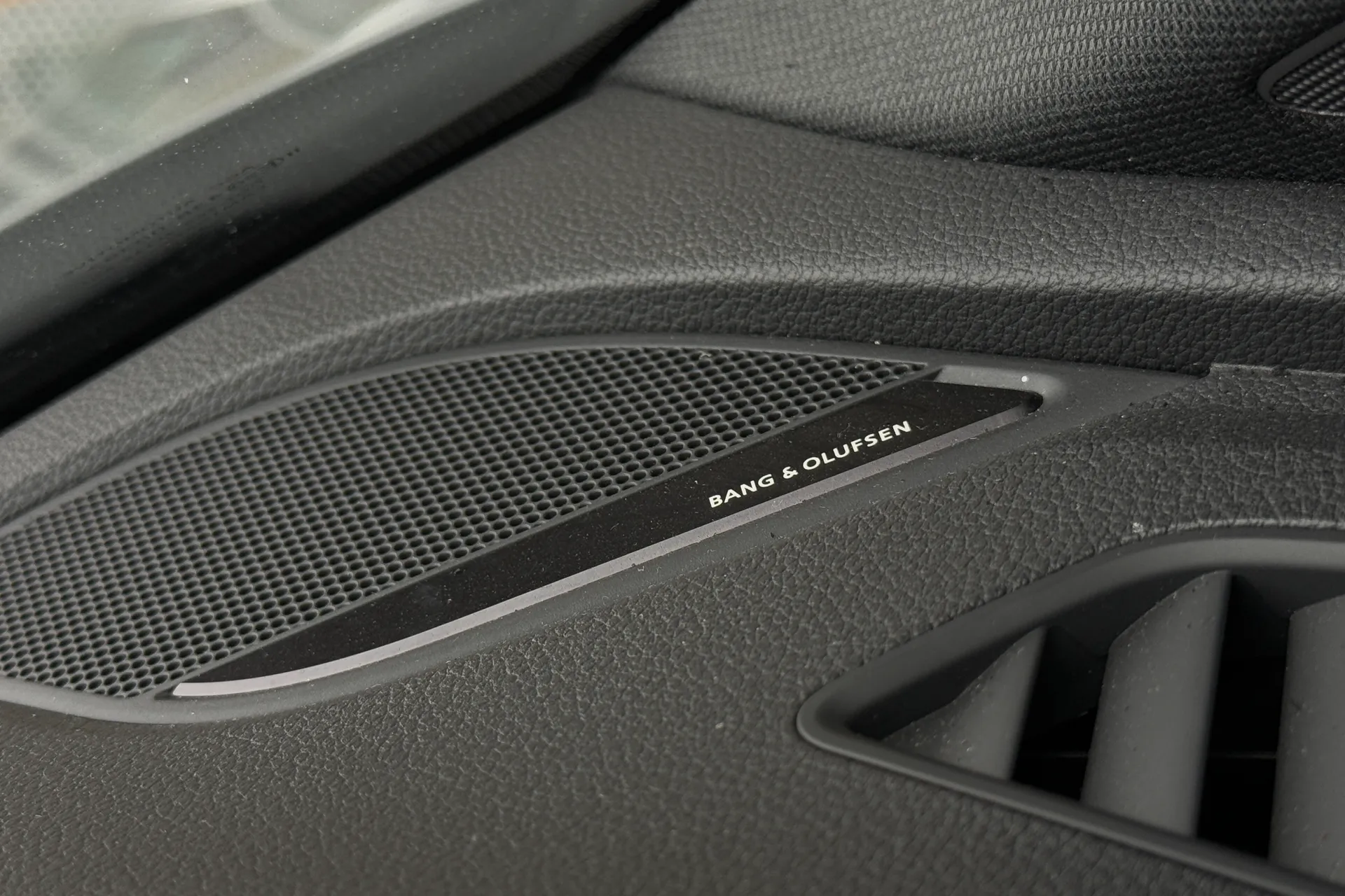 Audi RS5 thumbnail image number 36