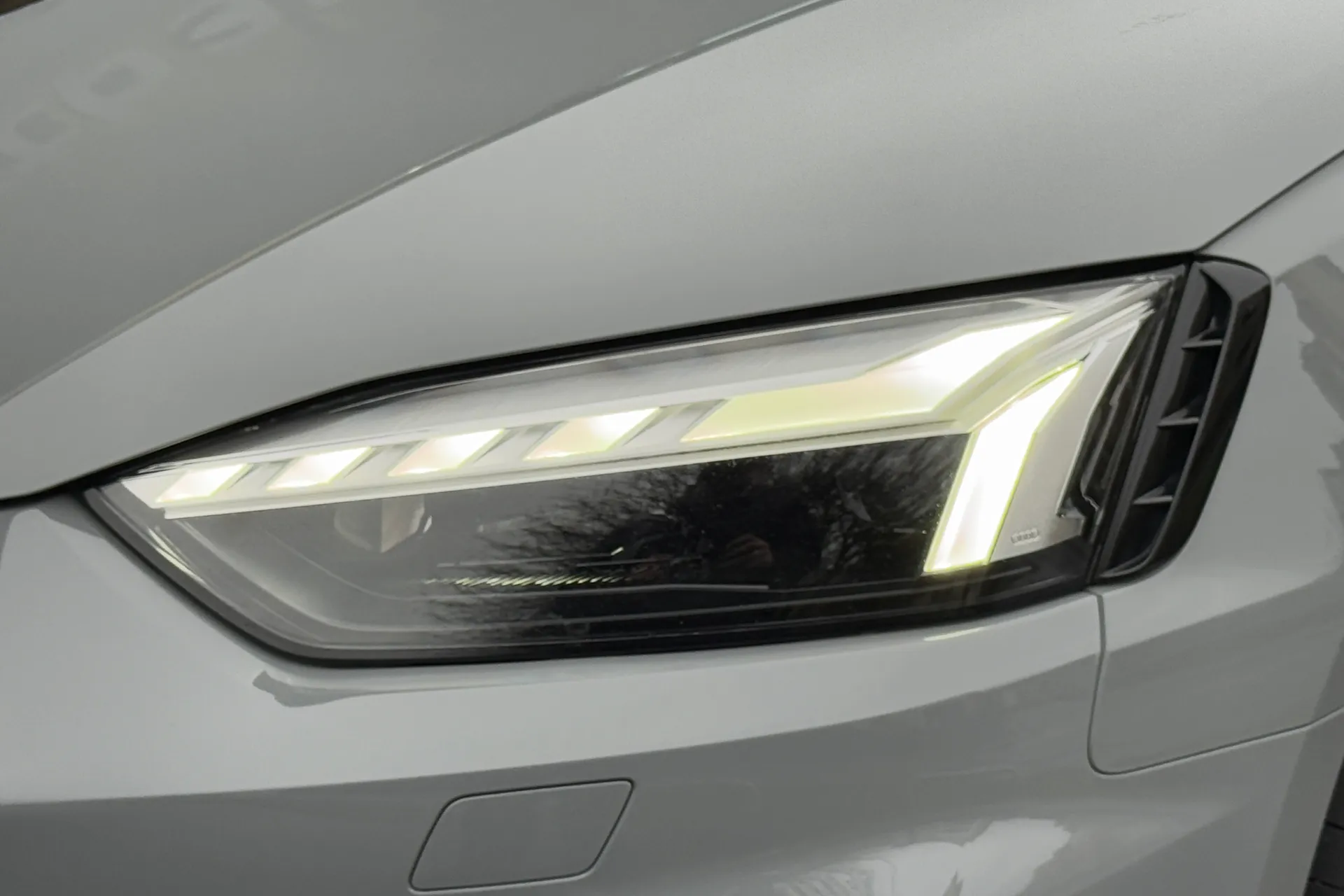 Audi RS5 thumbnail image number 61