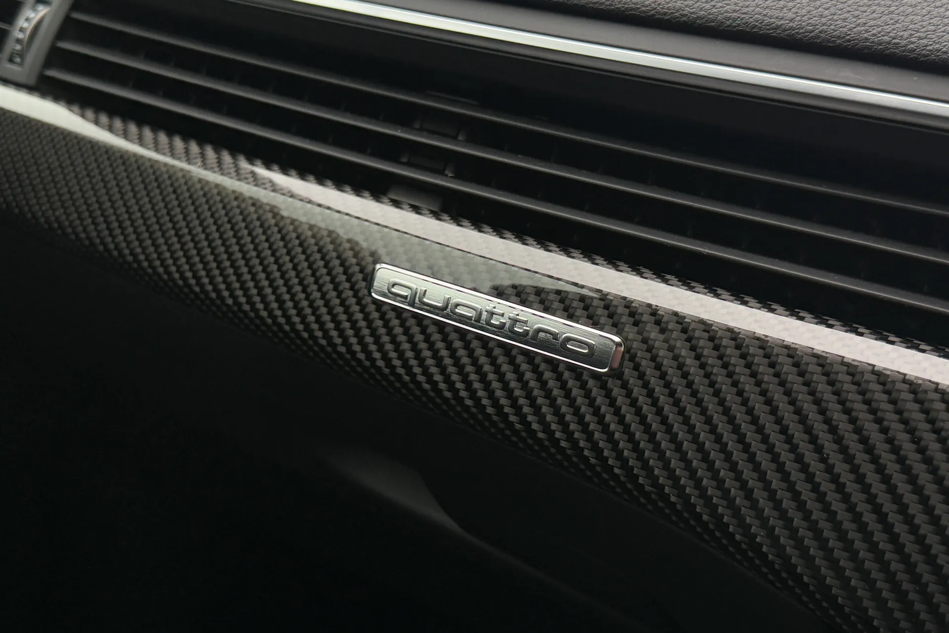 Audi RS5 thumbnail image number 25