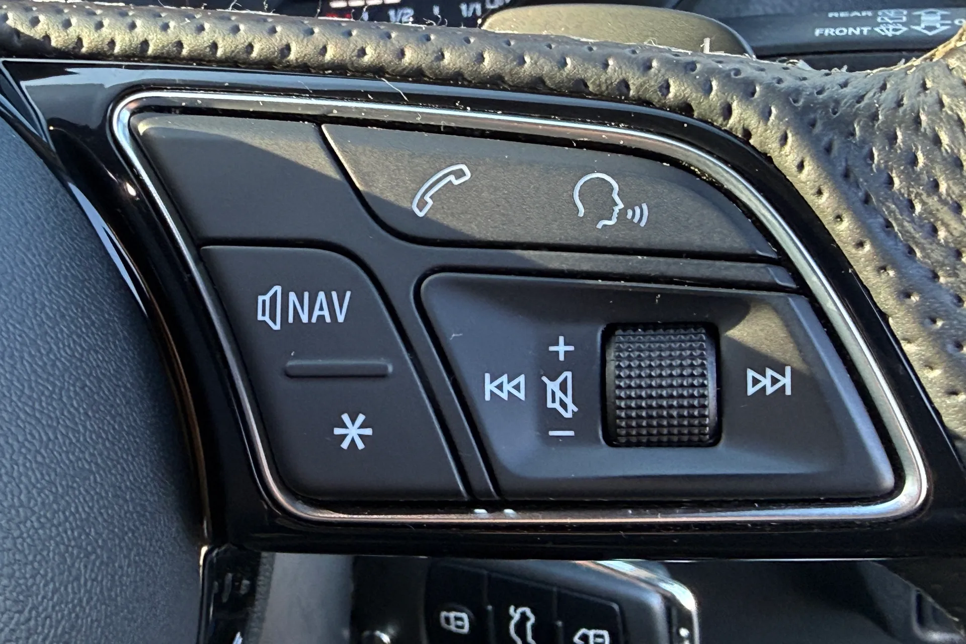 Audi Q2 thumbnail image number 57