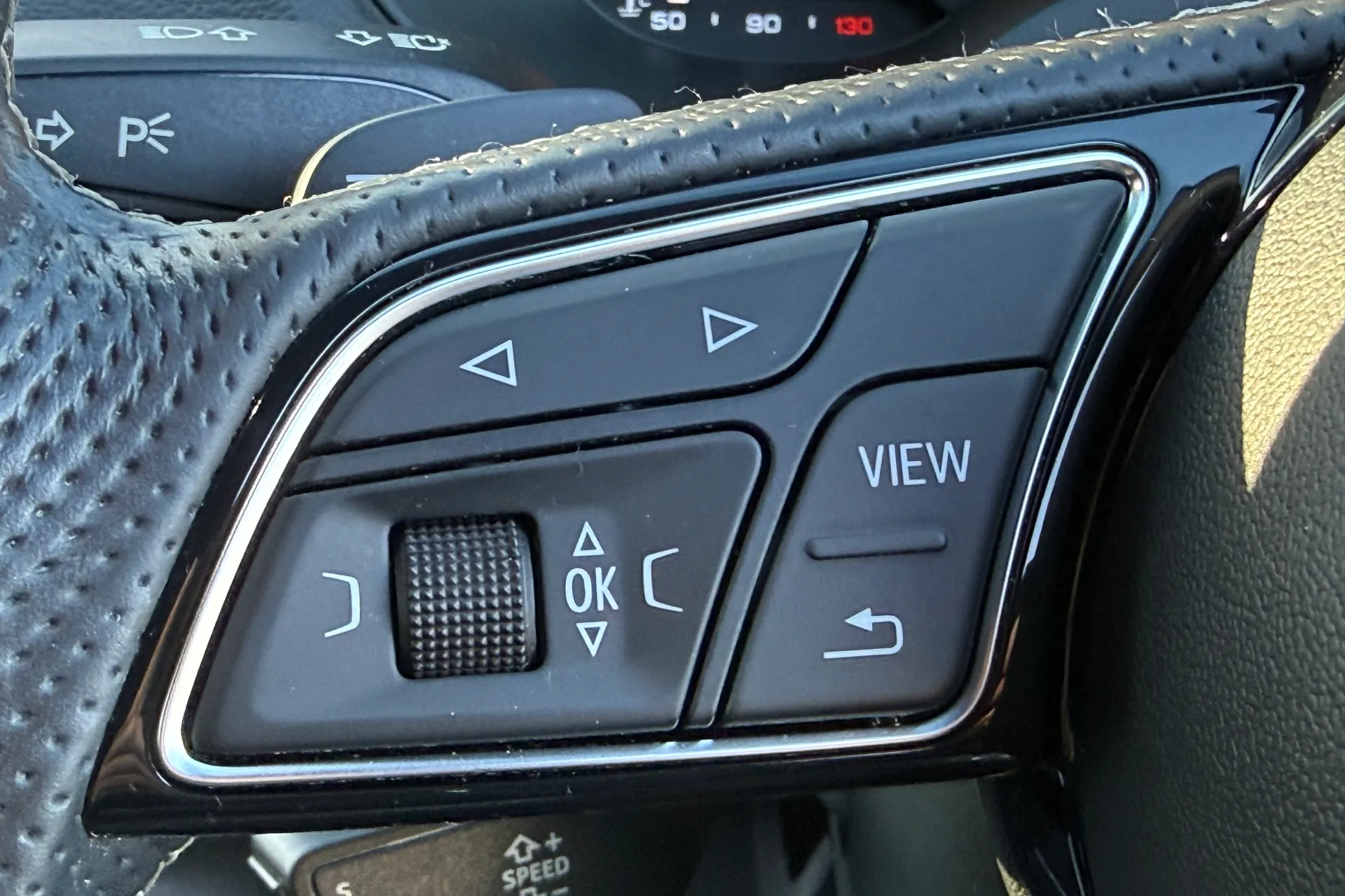 Audi Q2 thumbnail image number 56